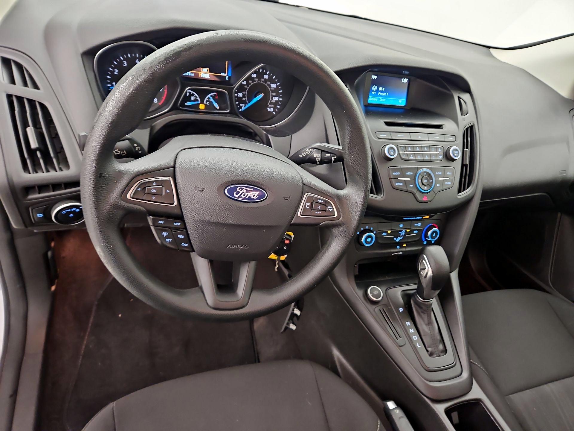 Thumbnail: 2017 Ford Focus - 9
