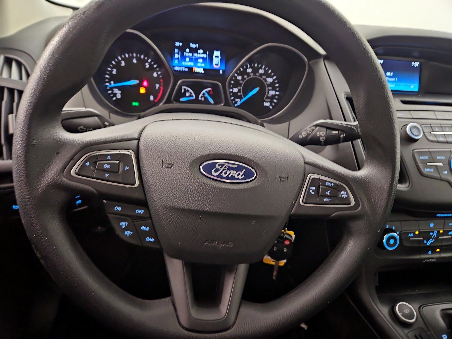 Thumbnail: 2017 Ford Focus - 10