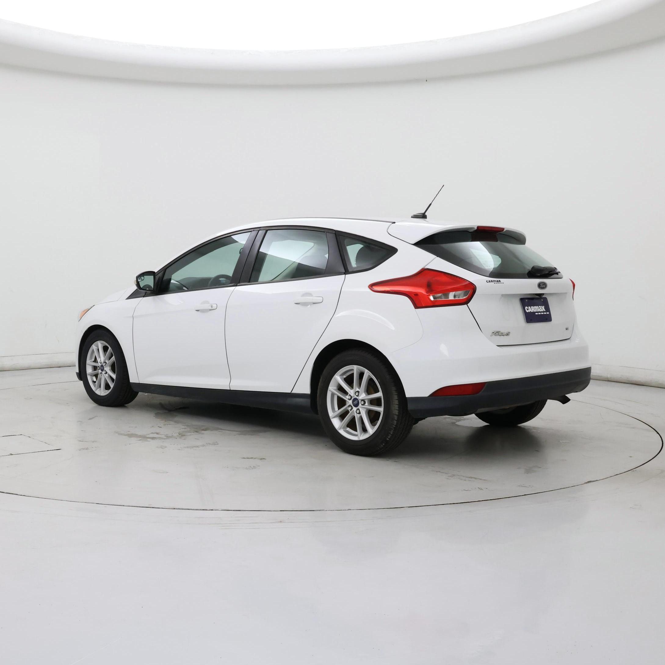 Thumbnail: 2017 Ford Focus - 2