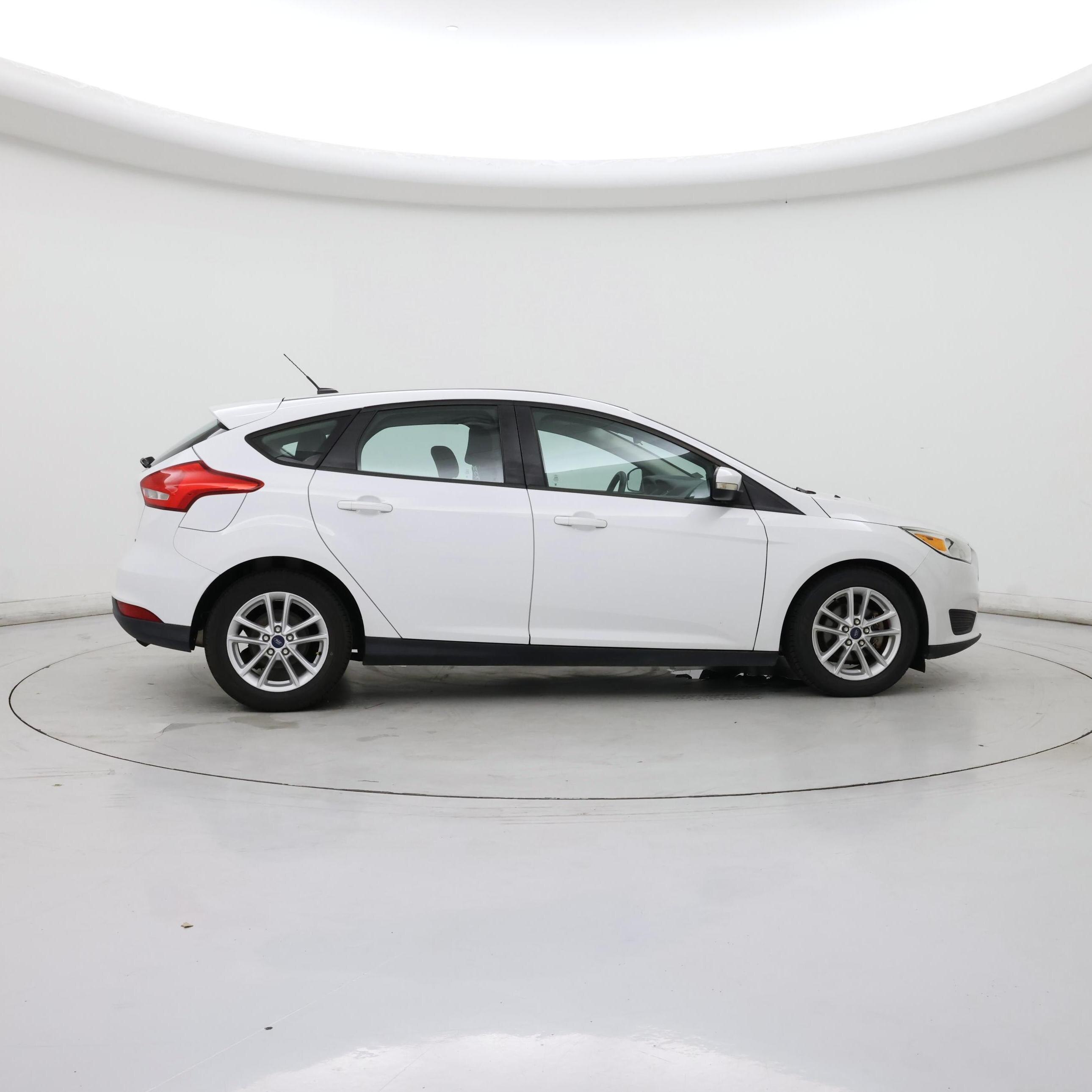 Thumbnail: 2017 Ford Focus - 7
