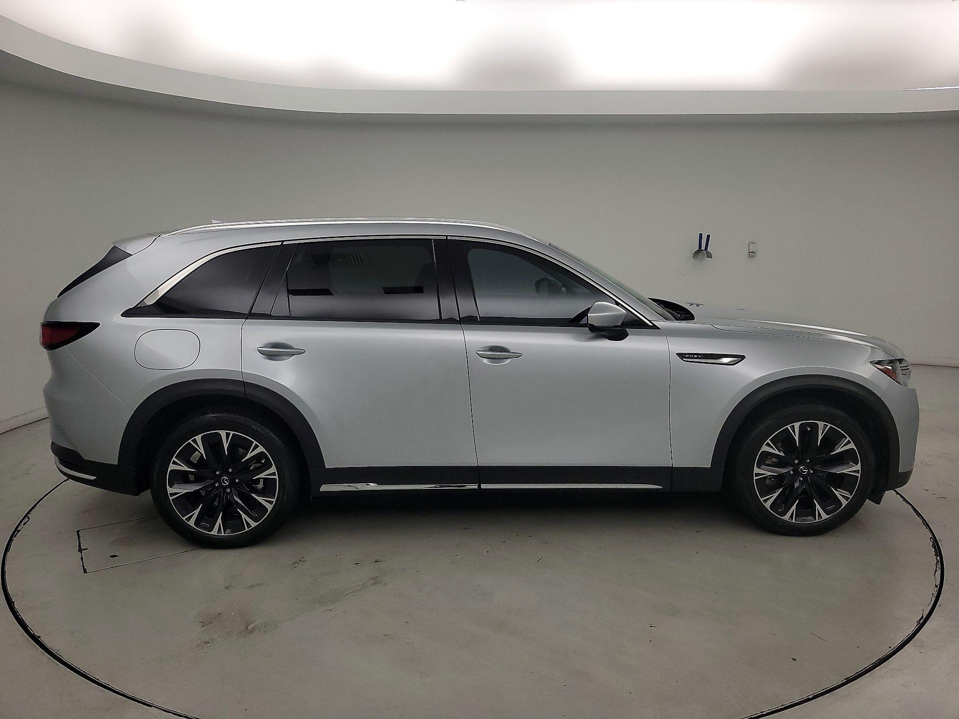 Thumbnail: 2024 Mazda CX-90 - 4