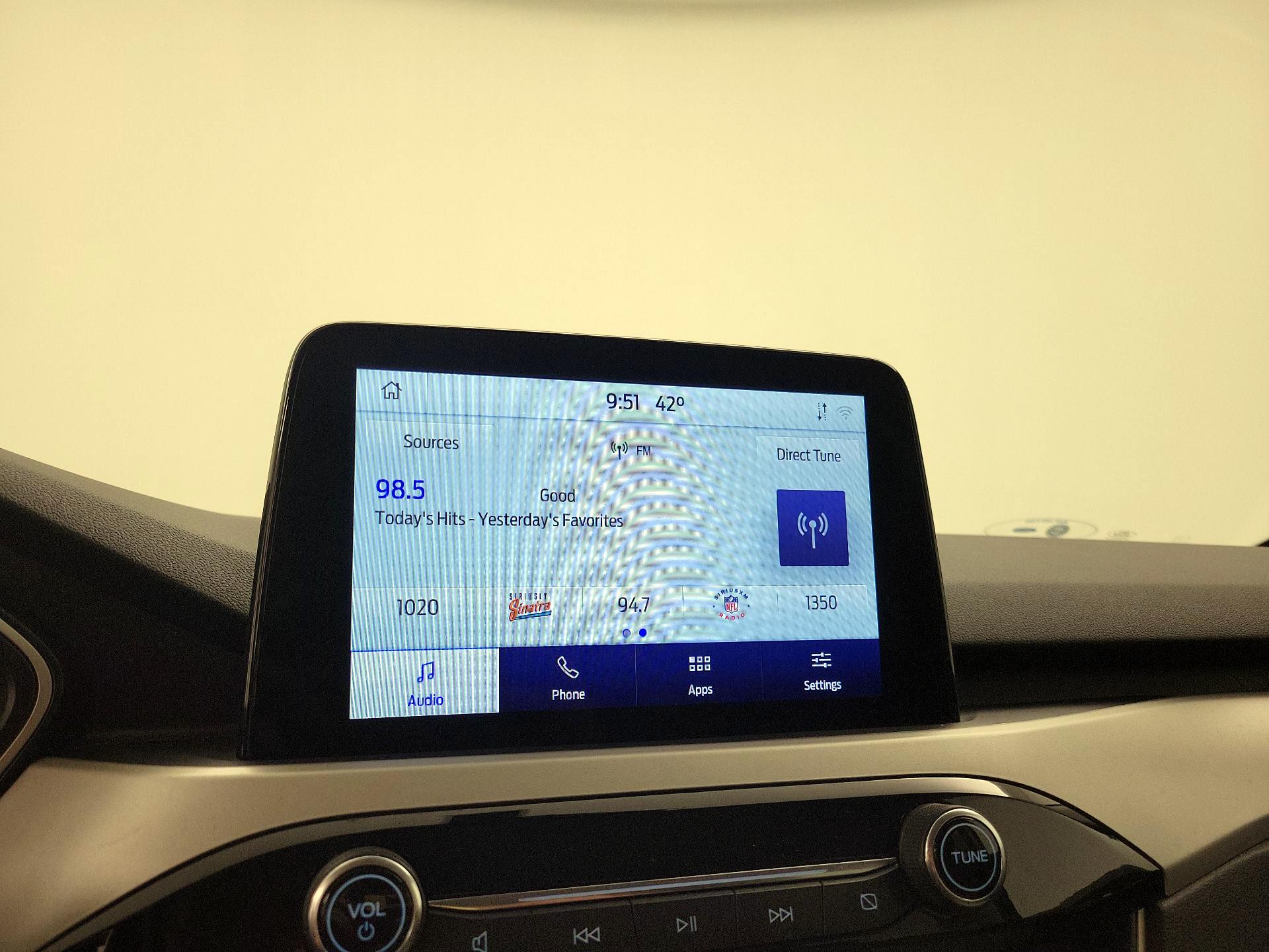 Thumbnail: 2021 Ford Escape - 15