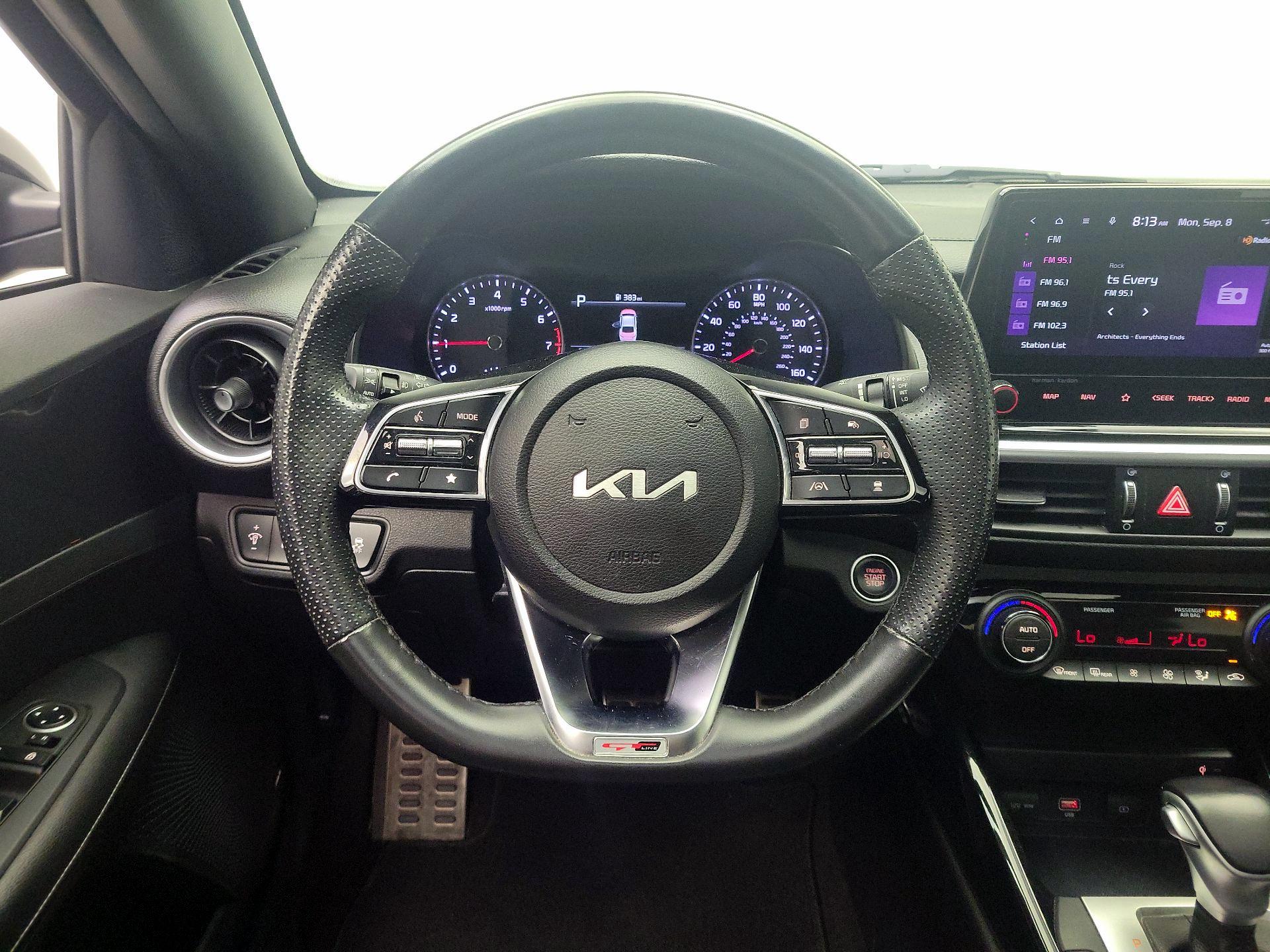 Thumbnail: 2023 Kia Forte - 10
