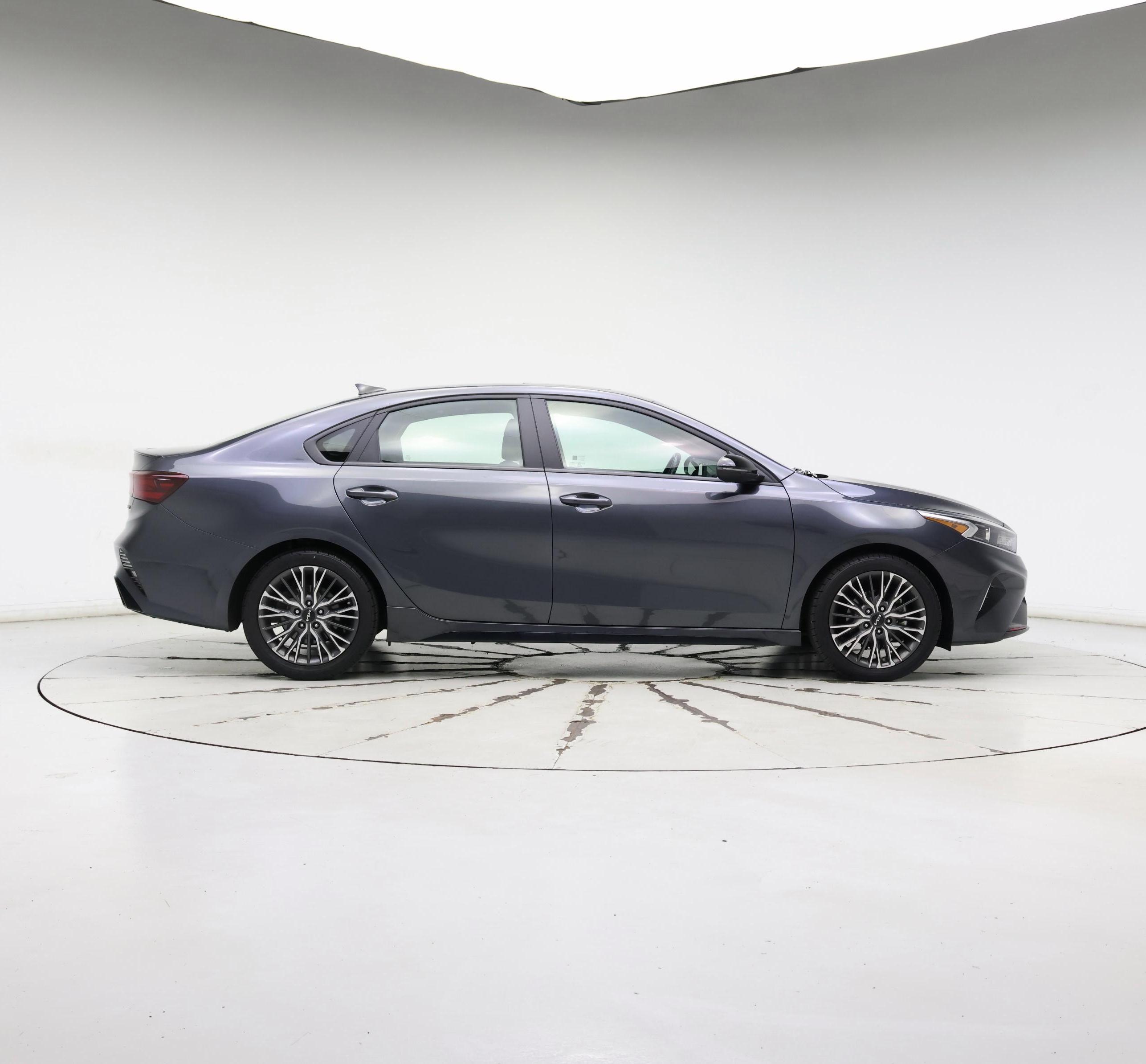 Thumbnail: 2023 Kia Forte - 7