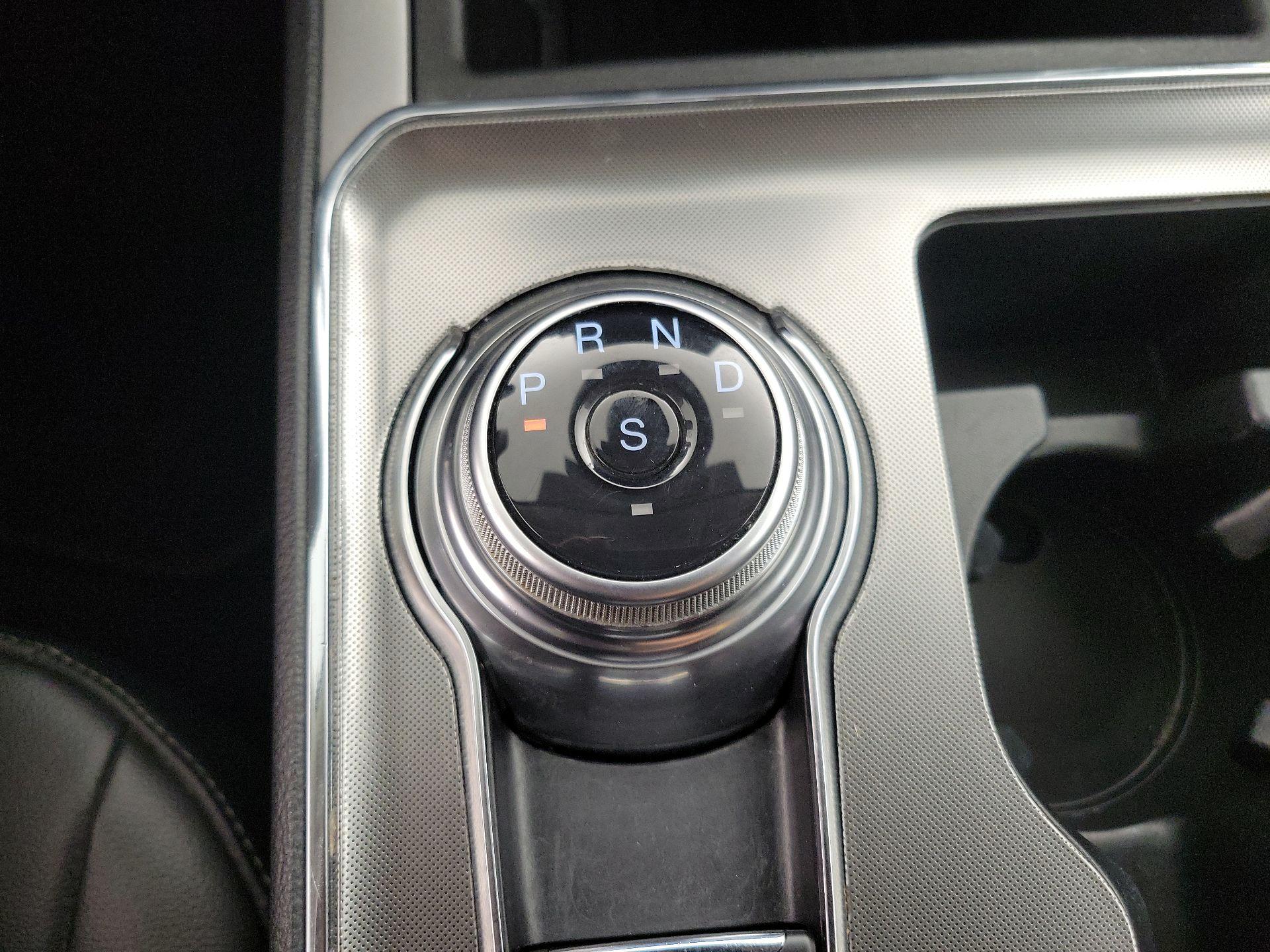 Thumbnail: 2022 Ford Edge - 17