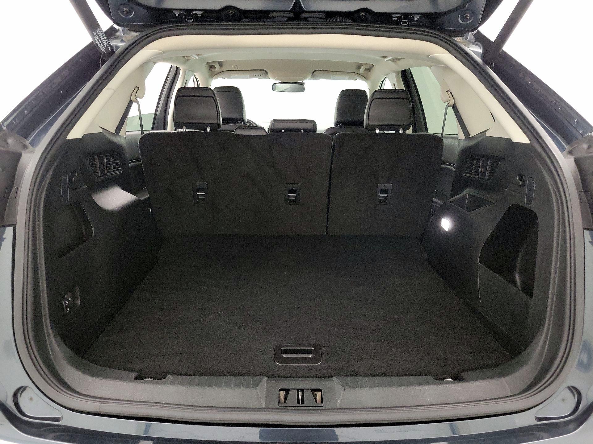 Thumbnail: 2022 Ford Edge - 20