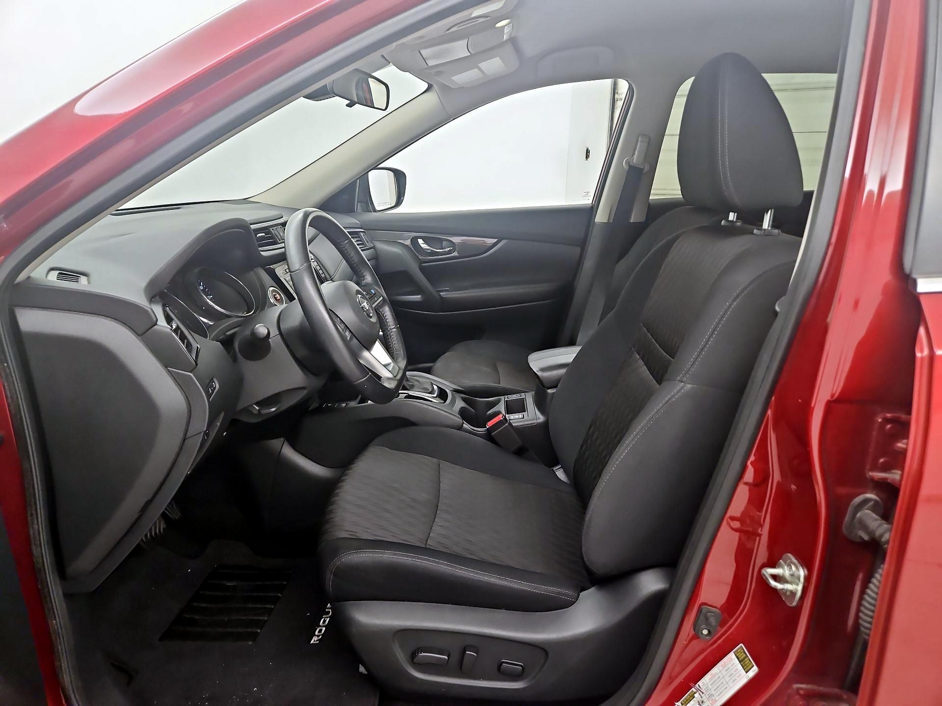 Thumbnail: 2020 Nissan Rogue - 11