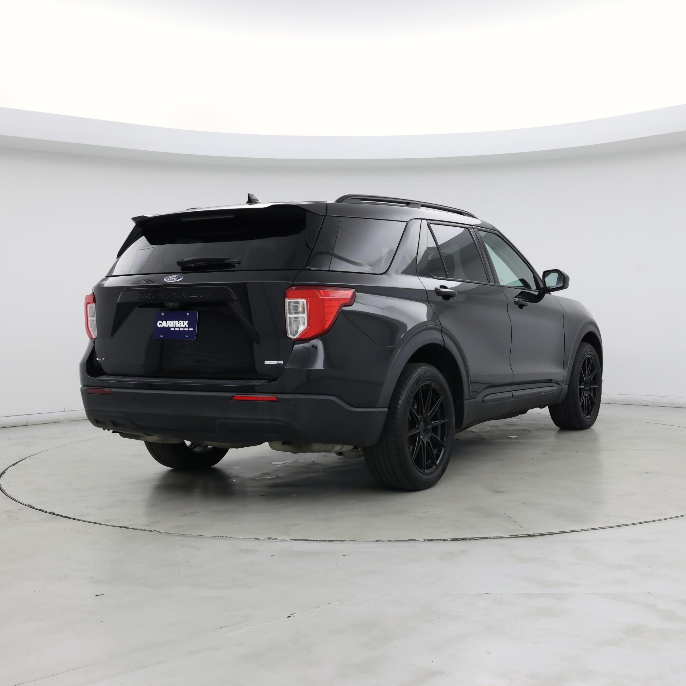 Thumbnail: 2020 Ford Explorer - 8