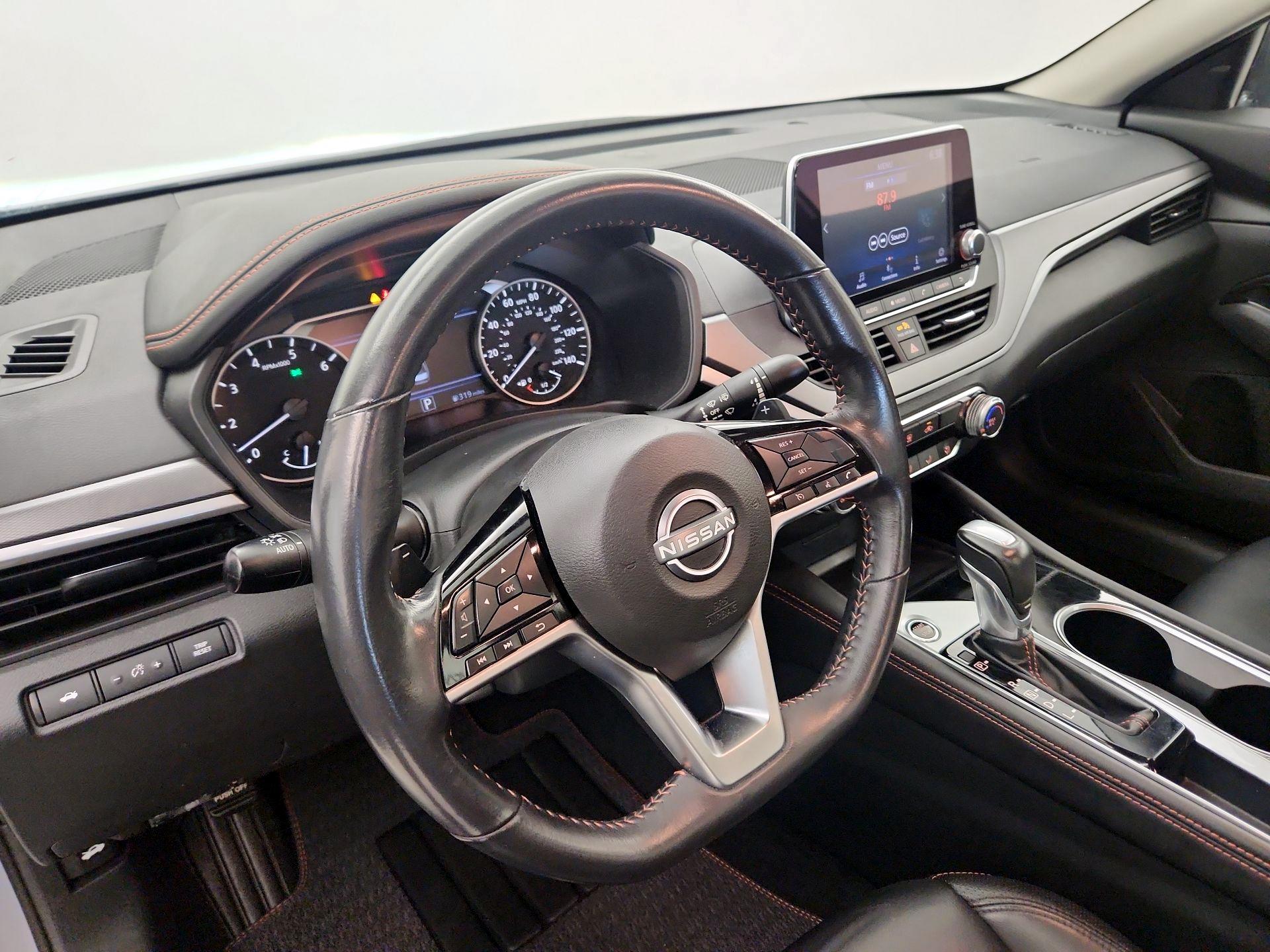 Thumbnail: 2023 Nissan Altima - 9