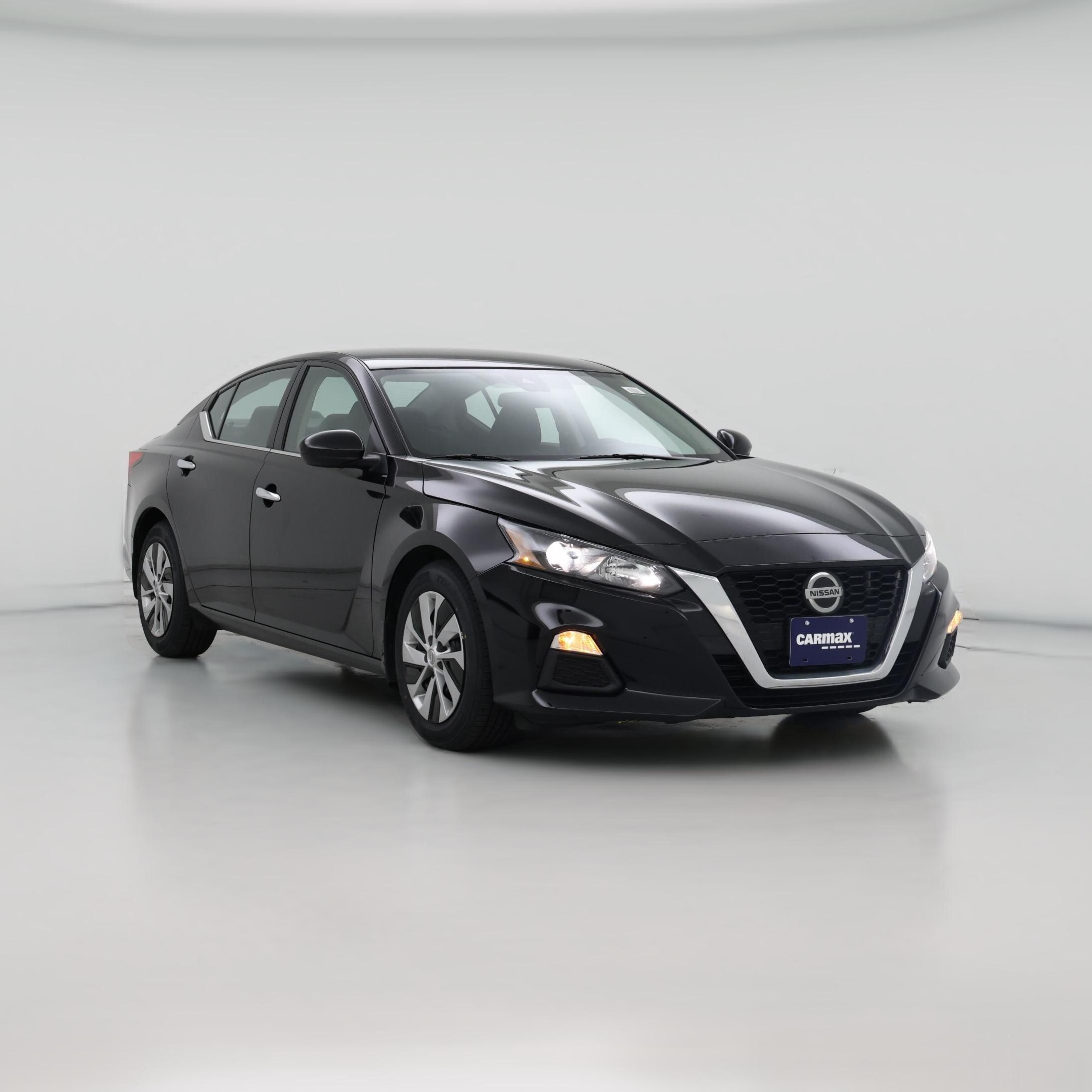 Thumbnail: 2022 Nissan Altima - 1
