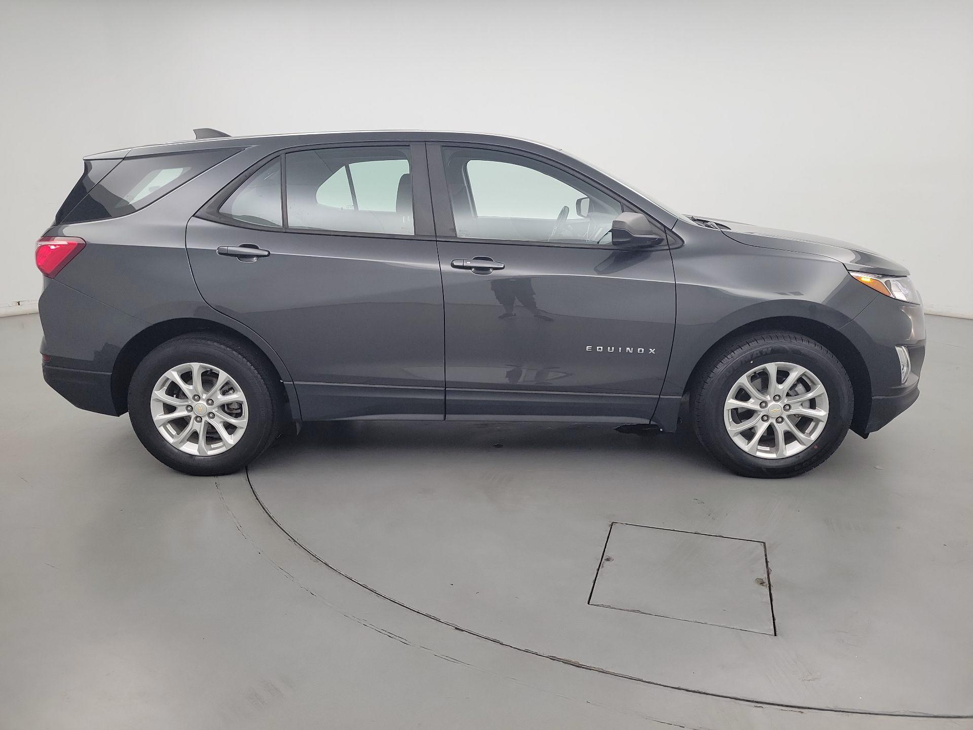 Thumbnail: 2021 Chevrolet Equinox - 4