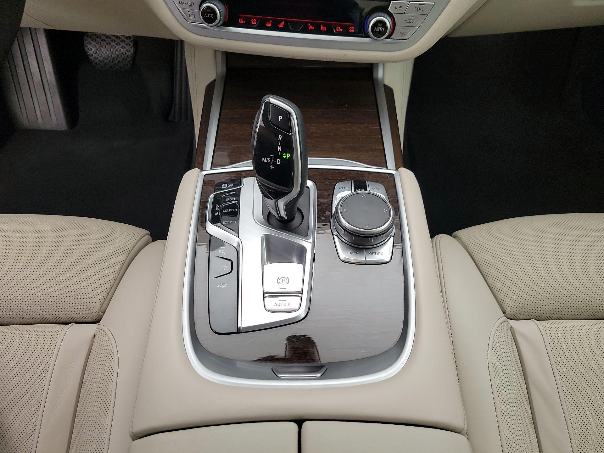 Thumbnail: 2020 BMW 7 Series - 18