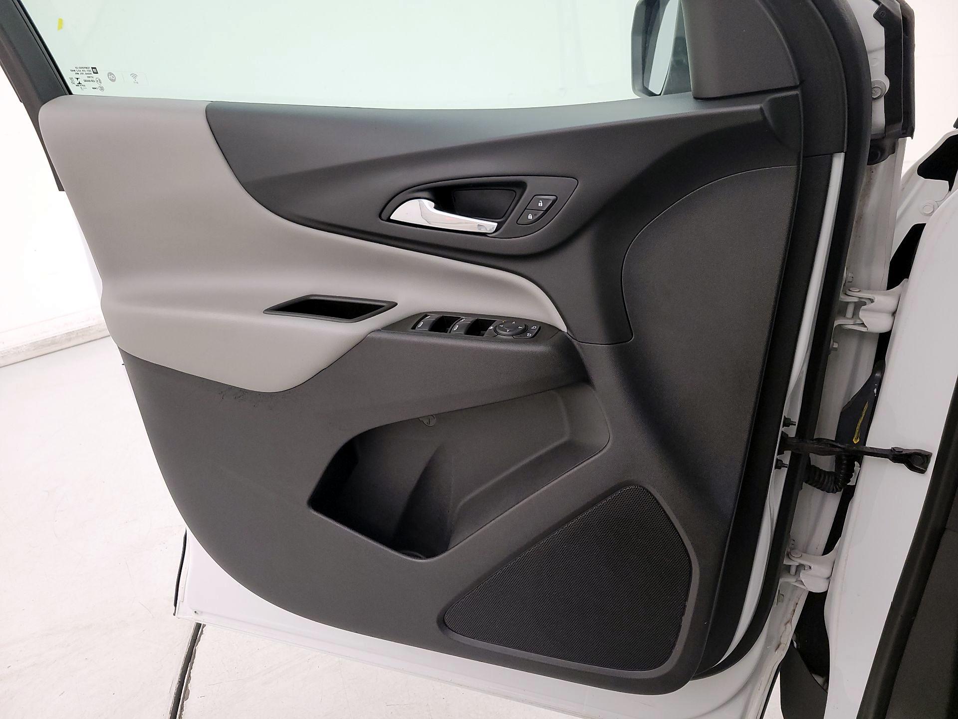 Thumbnail: 2021 Chevrolet Equinox - 10