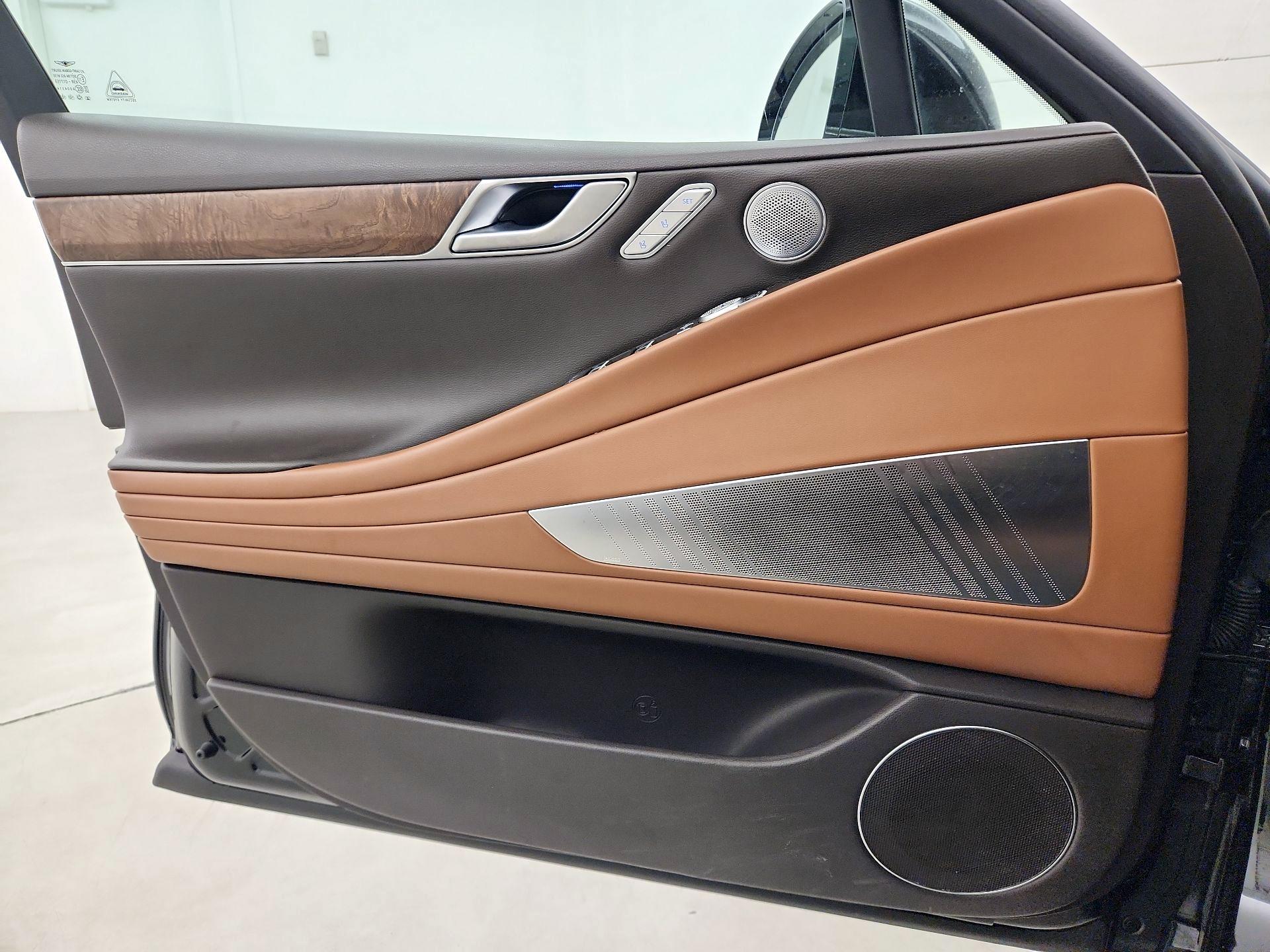Thumbnail: 2022 Genesis G80 - 12