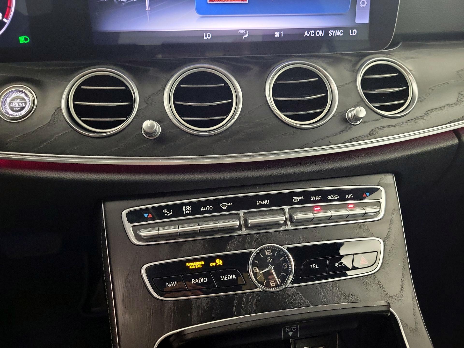 Thumbnail: 2020 Mercedes-Benz E-Class - 15