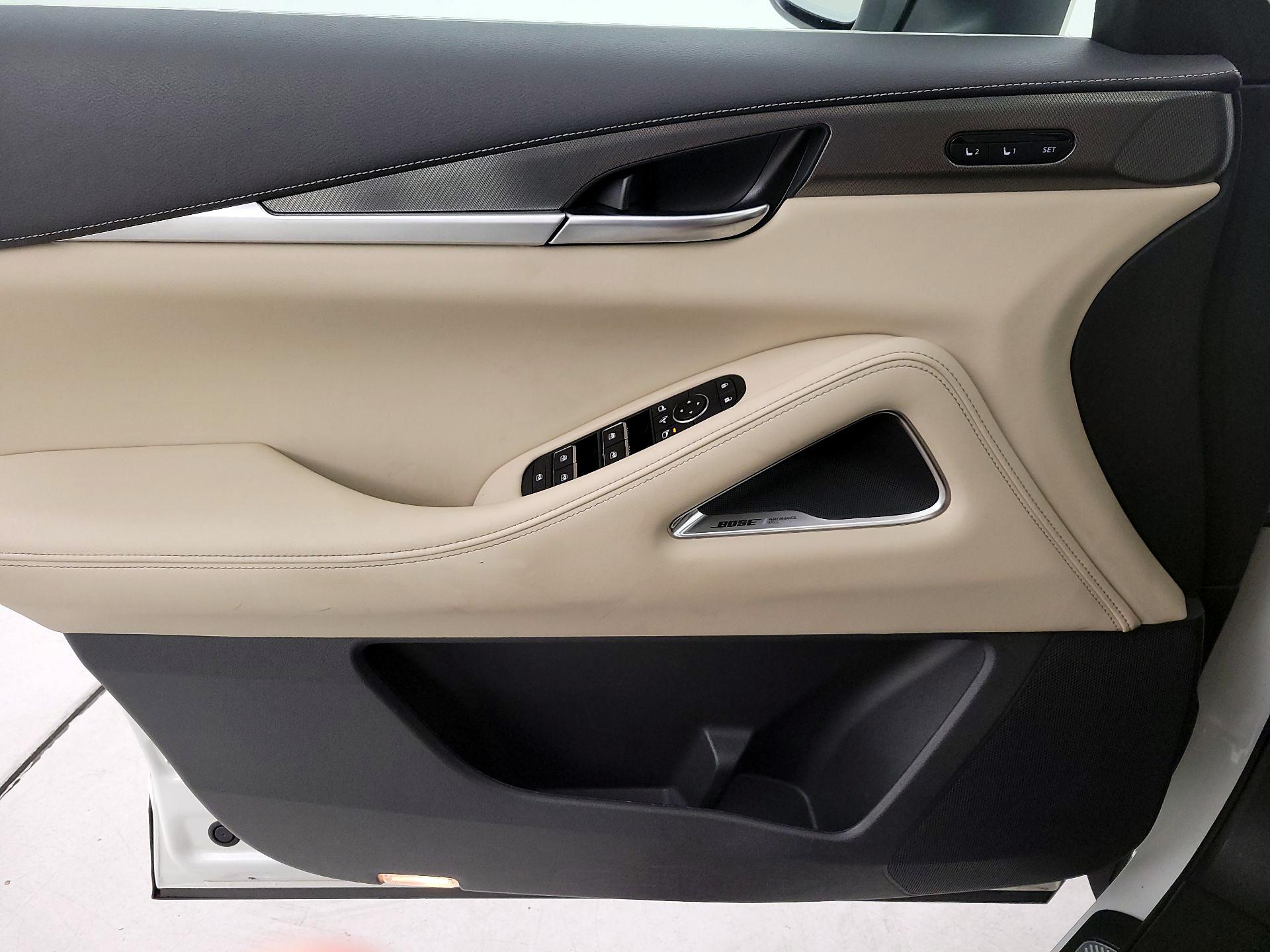 Thumbnail: 2023 INFINITI QX60 - 10