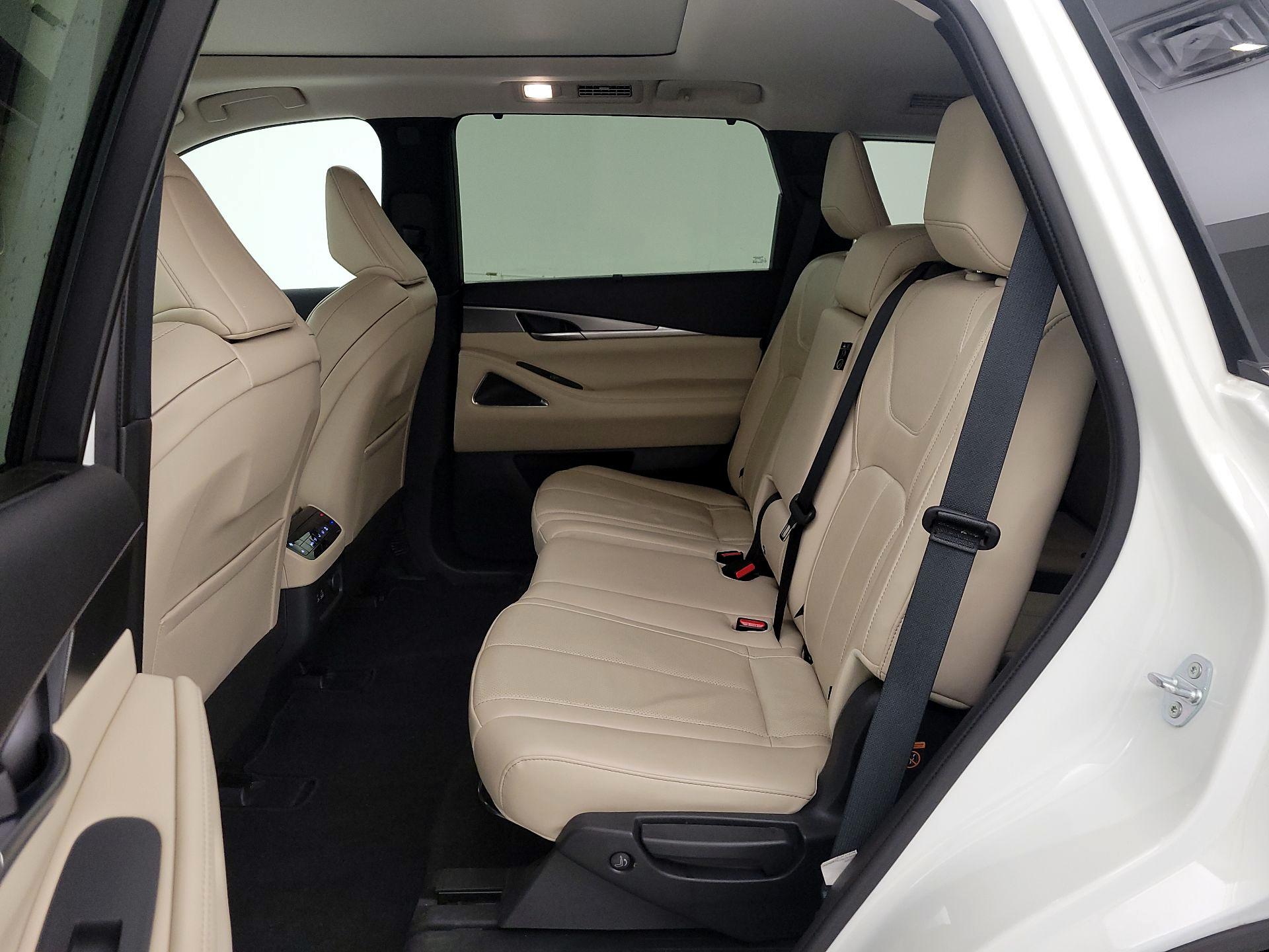 Thumbnail: 2023 INFINITI QX60 - 18