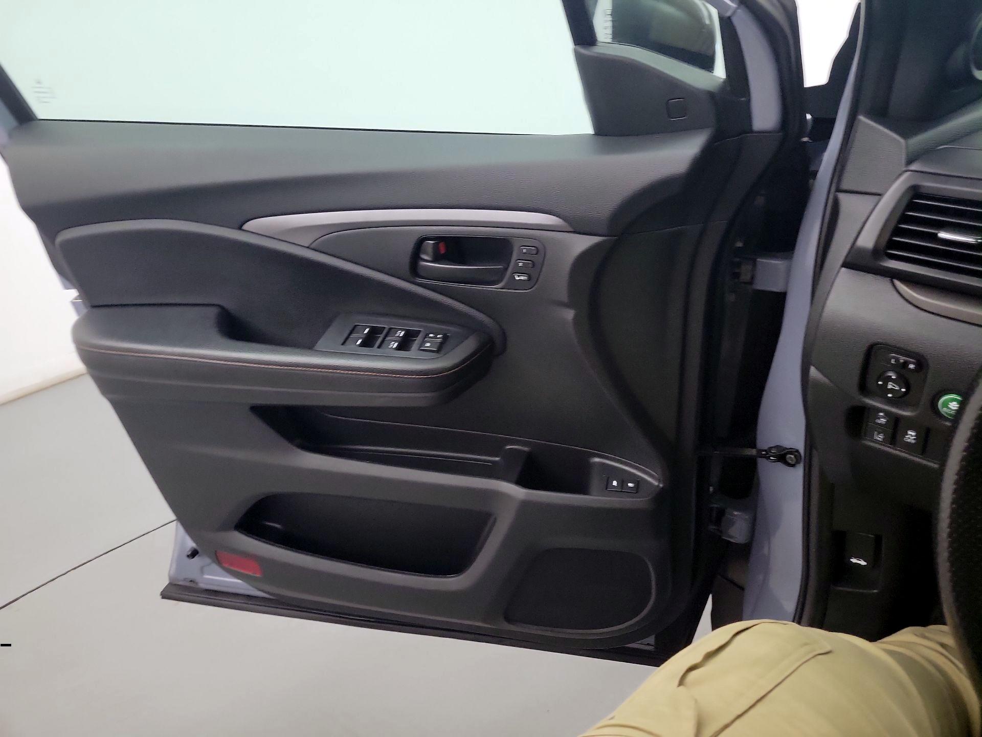 Thumbnail: 2022 Honda Pilot - 12
