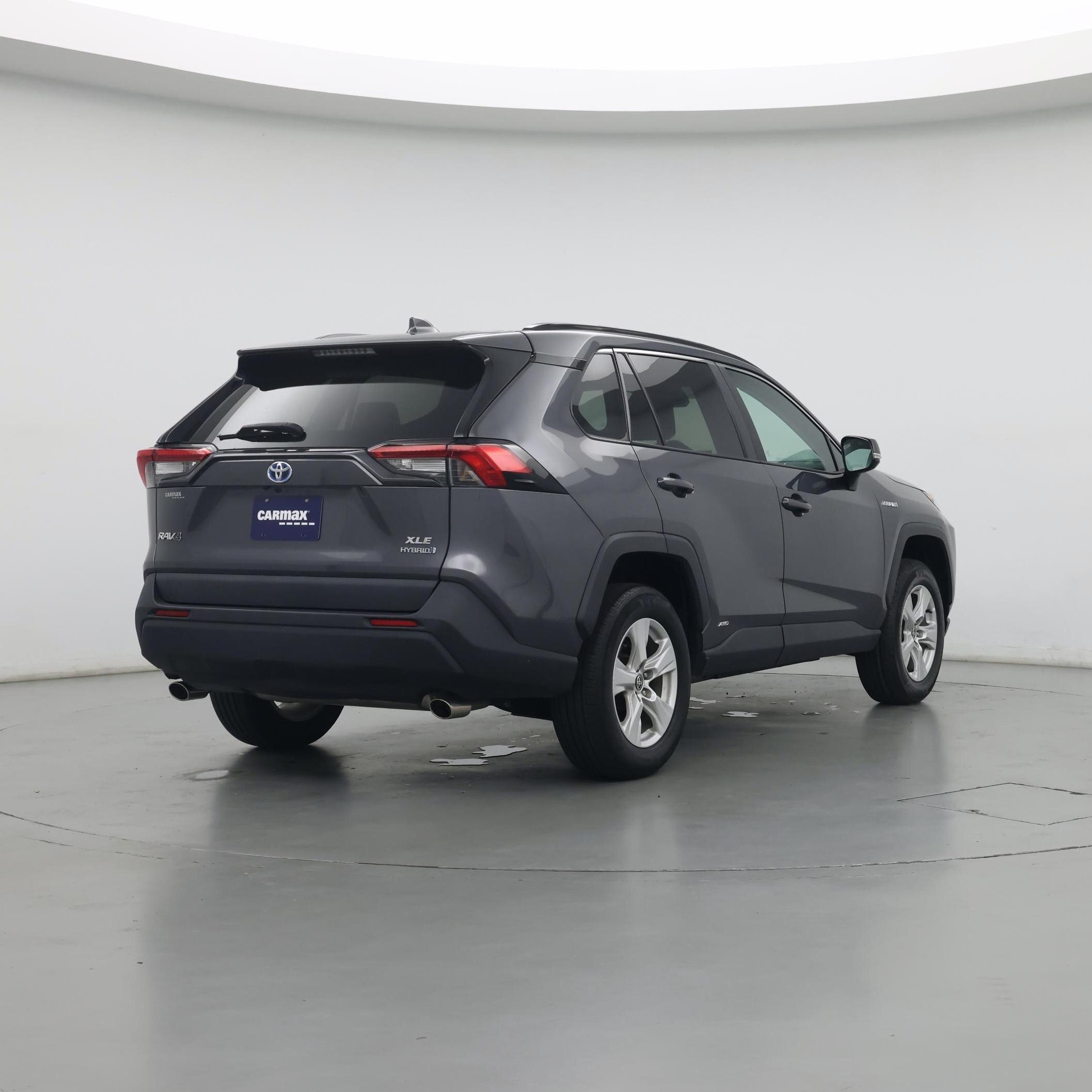Thumbnail: 2021 Toyota RAV4 - 8