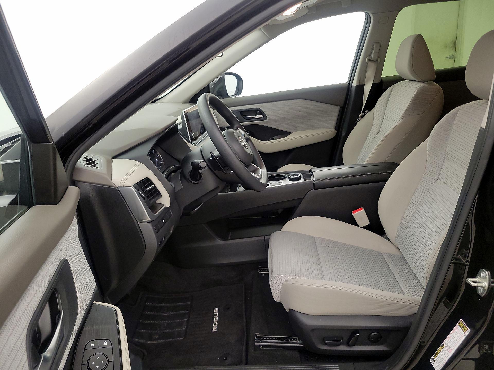 Thumbnail: 2023 Nissan Rogue - 11