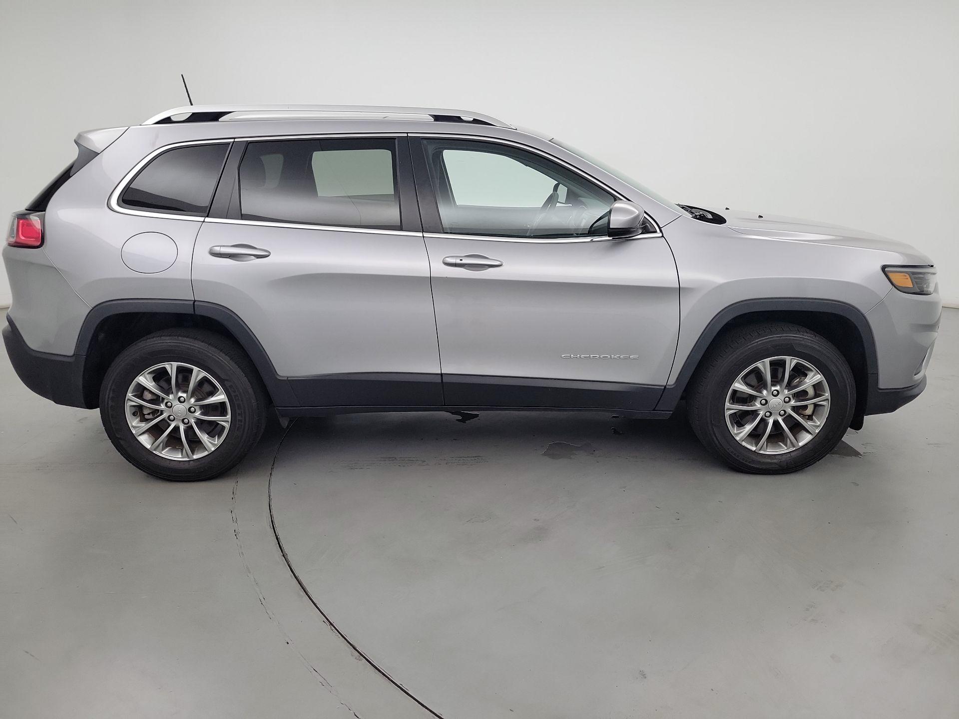 Thumbnail: 2021 Jeep Cherokee - 4