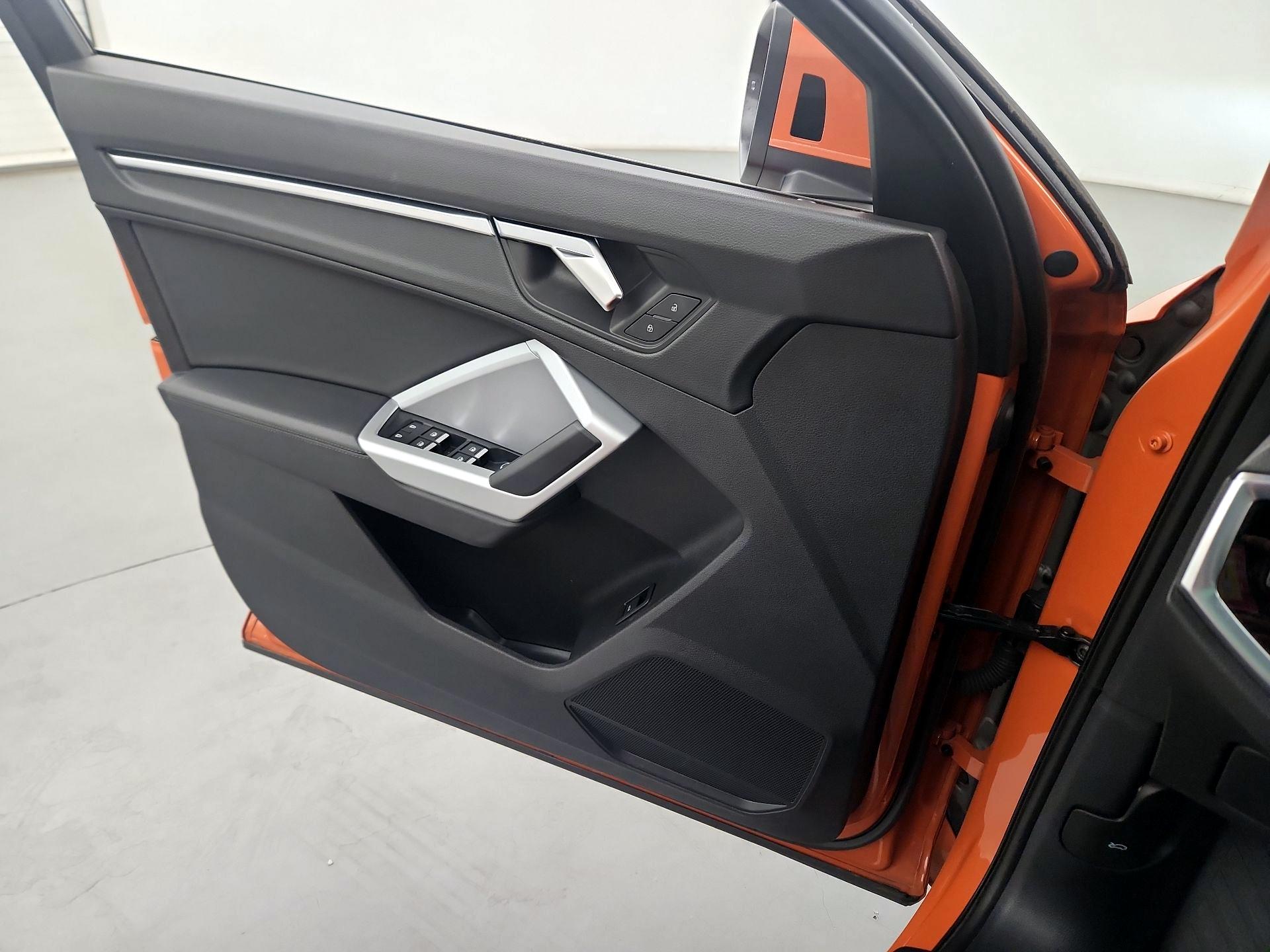 Thumbnail: 2021 Audi Q3 - 12