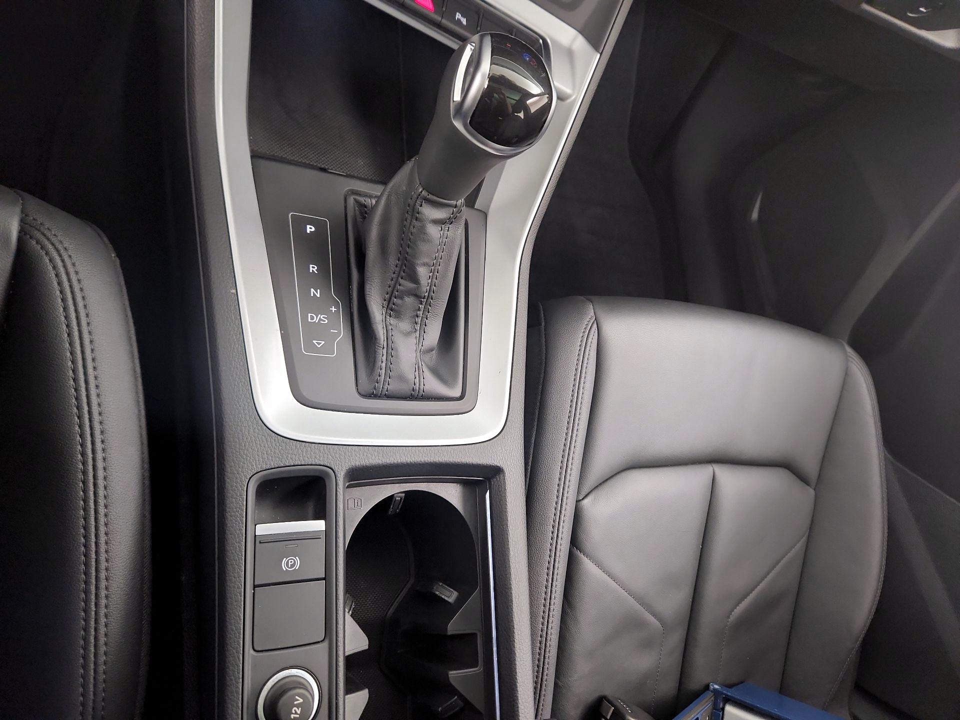 Thumbnail: 2021 Audi Q3 - 17