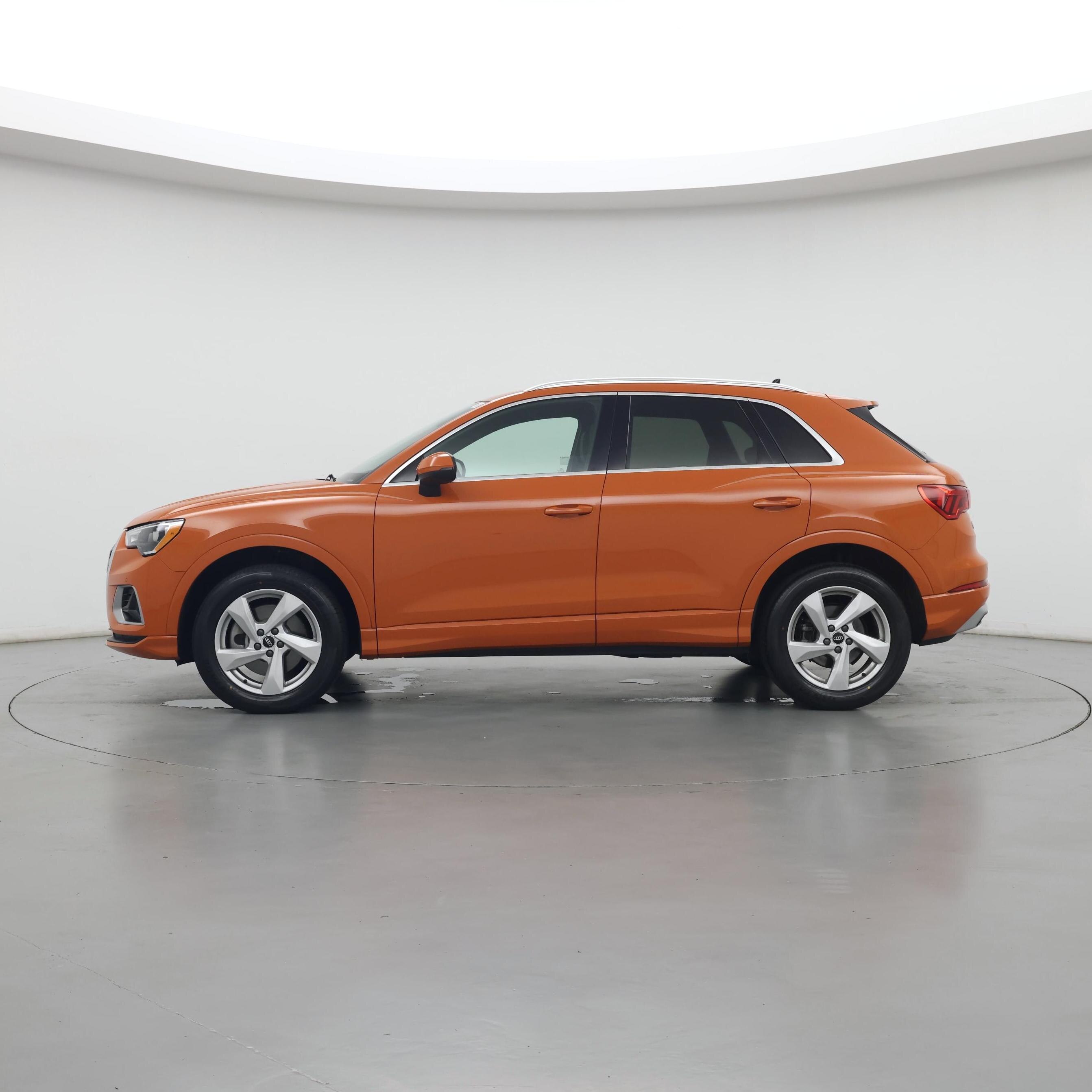 Thumbnail: 2021 Audi Q3 - 3