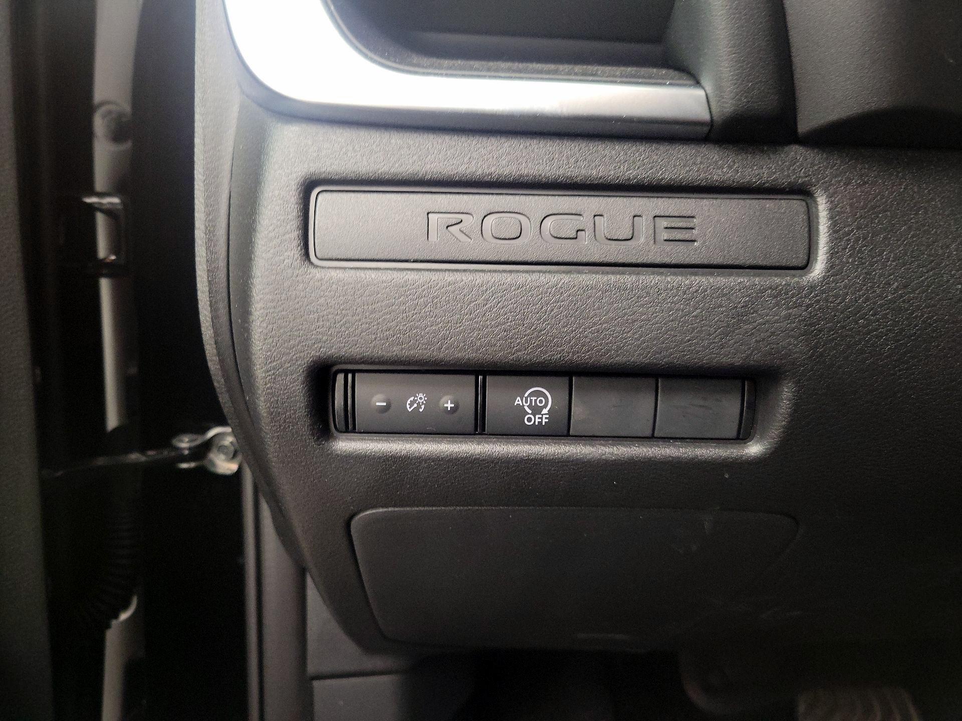 Thumbnail: 2023 Nissan Rogue - 13
