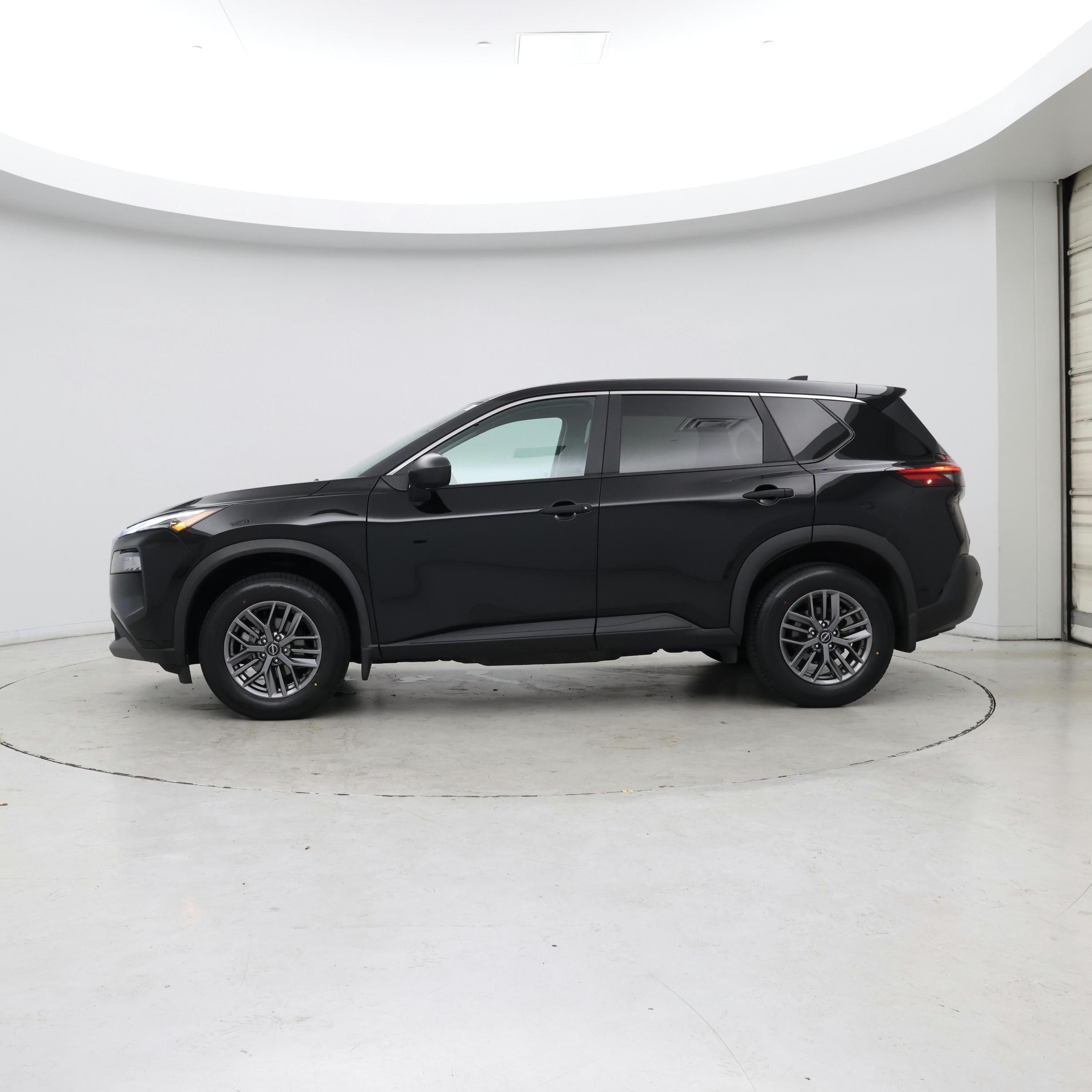 Thumbnail: 2023 Nissan Rogue - 3