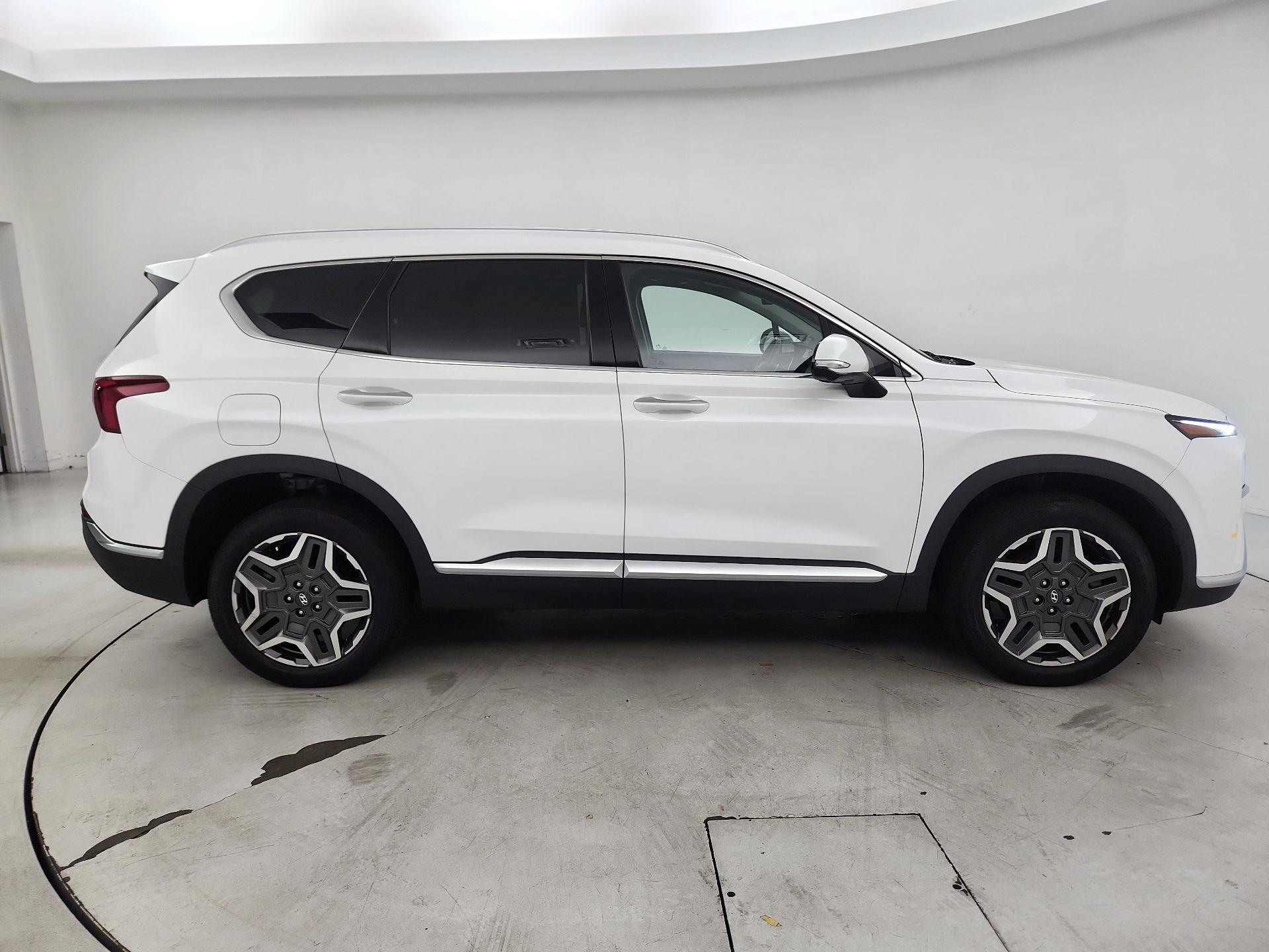 Thumbnail: 2022 Hyundai Santa Fe - 4