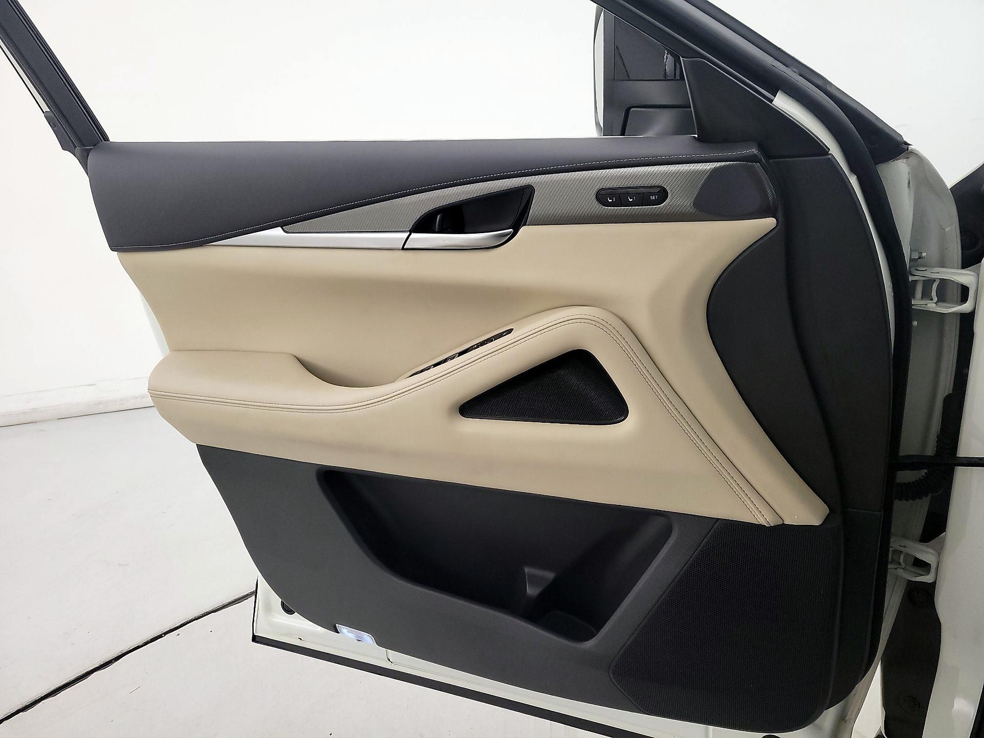 Thumbnail: 2023 INFINITI QX60 - 12