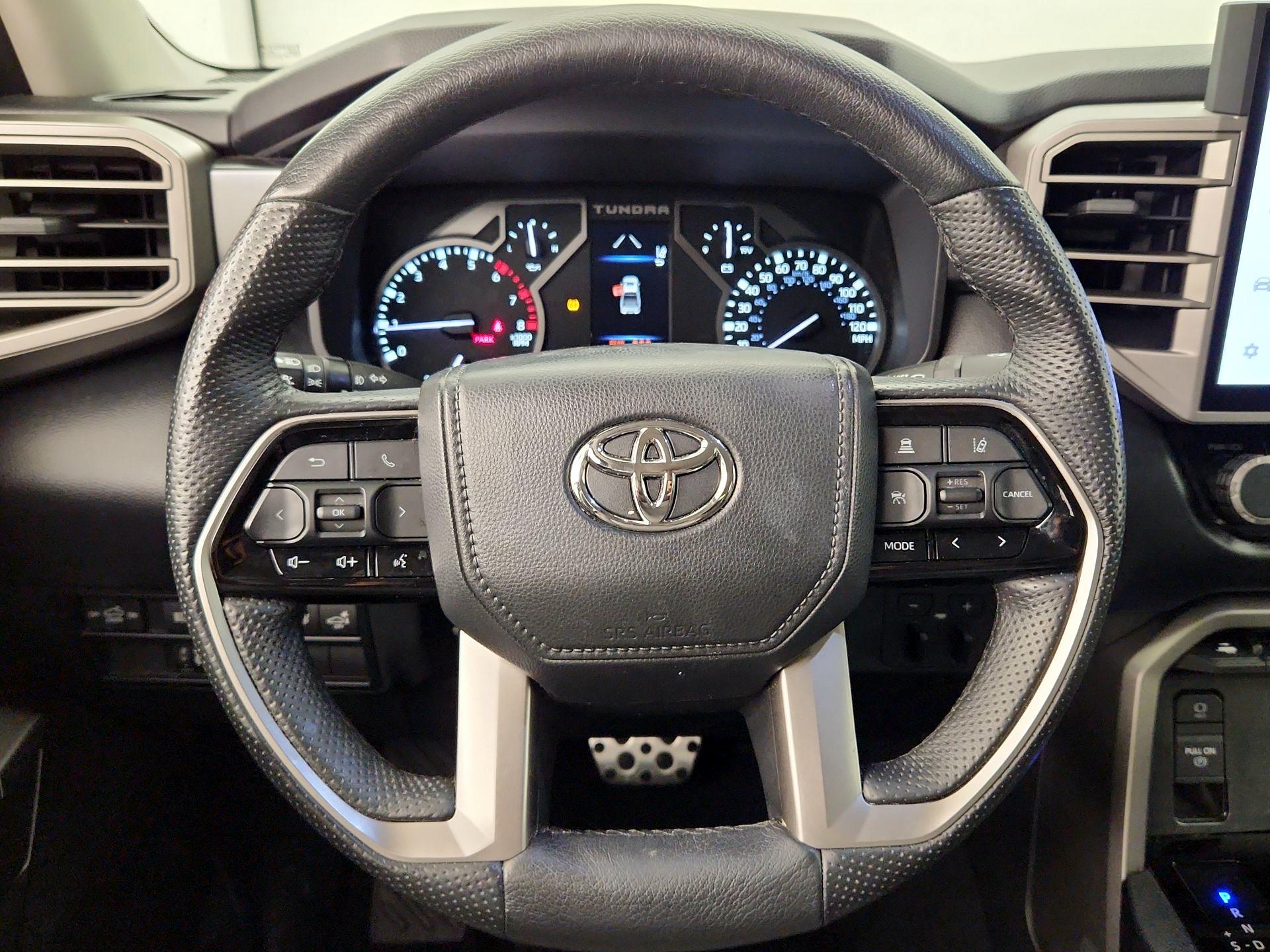 Thumbnail: 2022 Toyota Tundra - 10