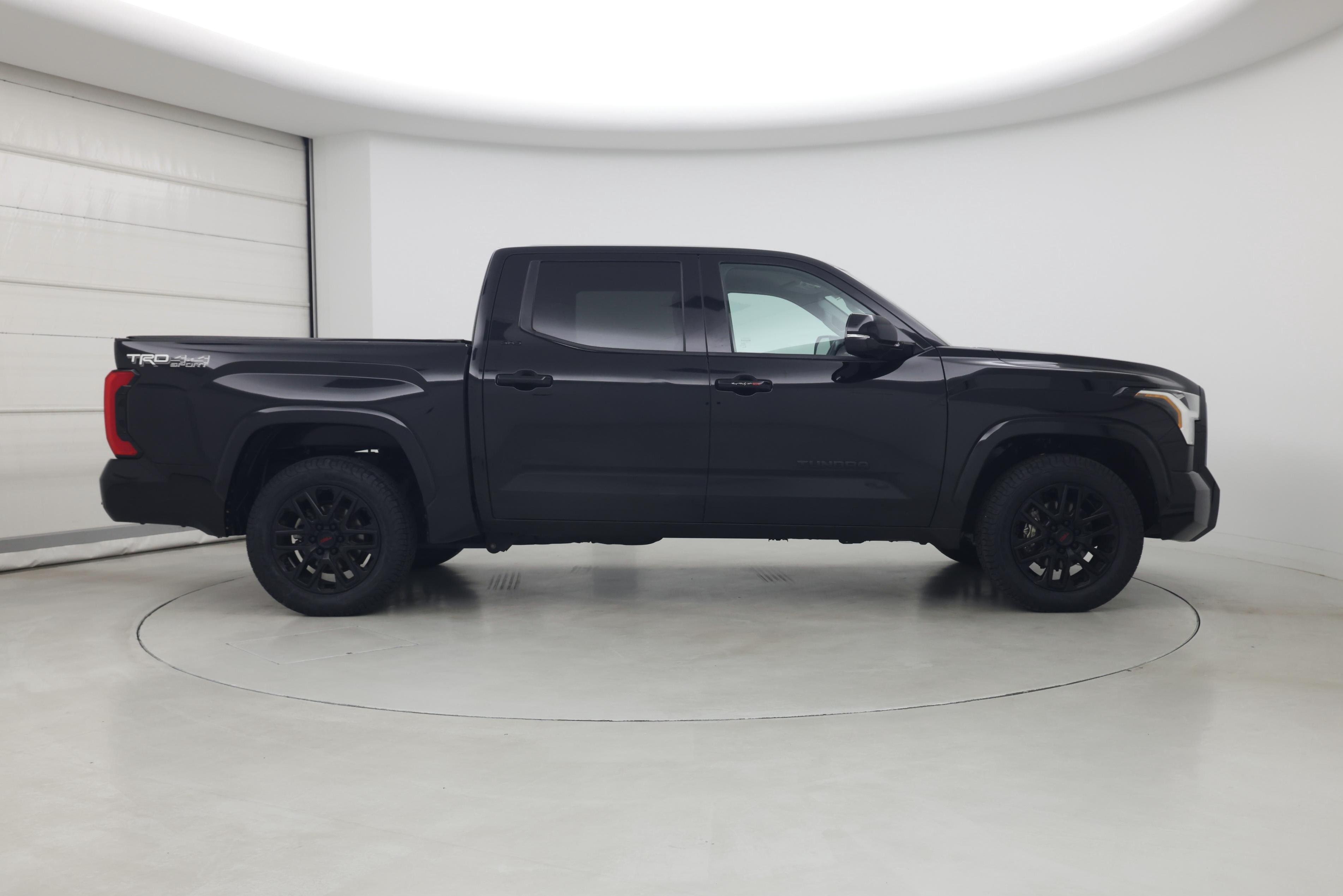 Thumbnail: 2022 Toyota Tundra - 7