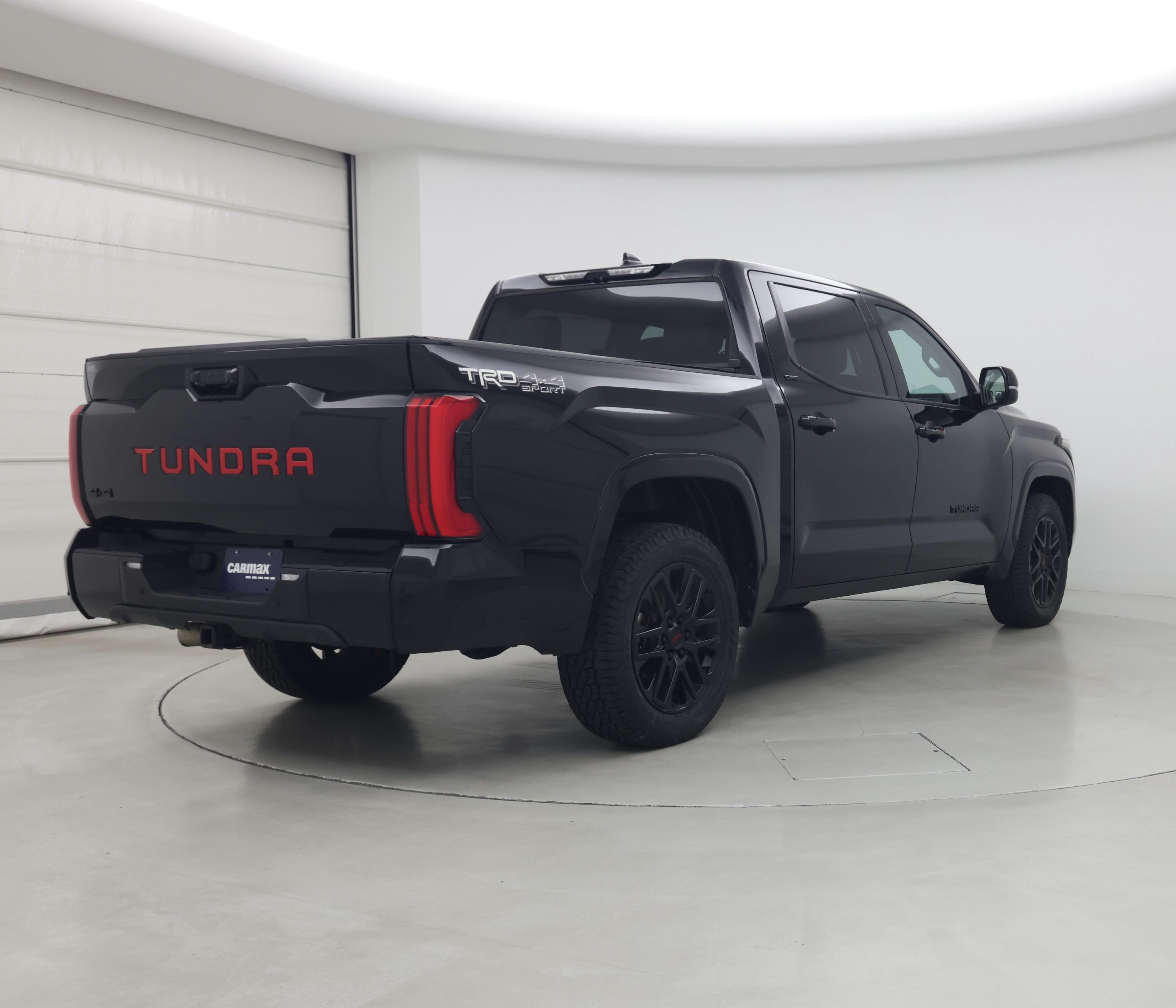 Thumbnail: 2022 Toyota Tundra - 8