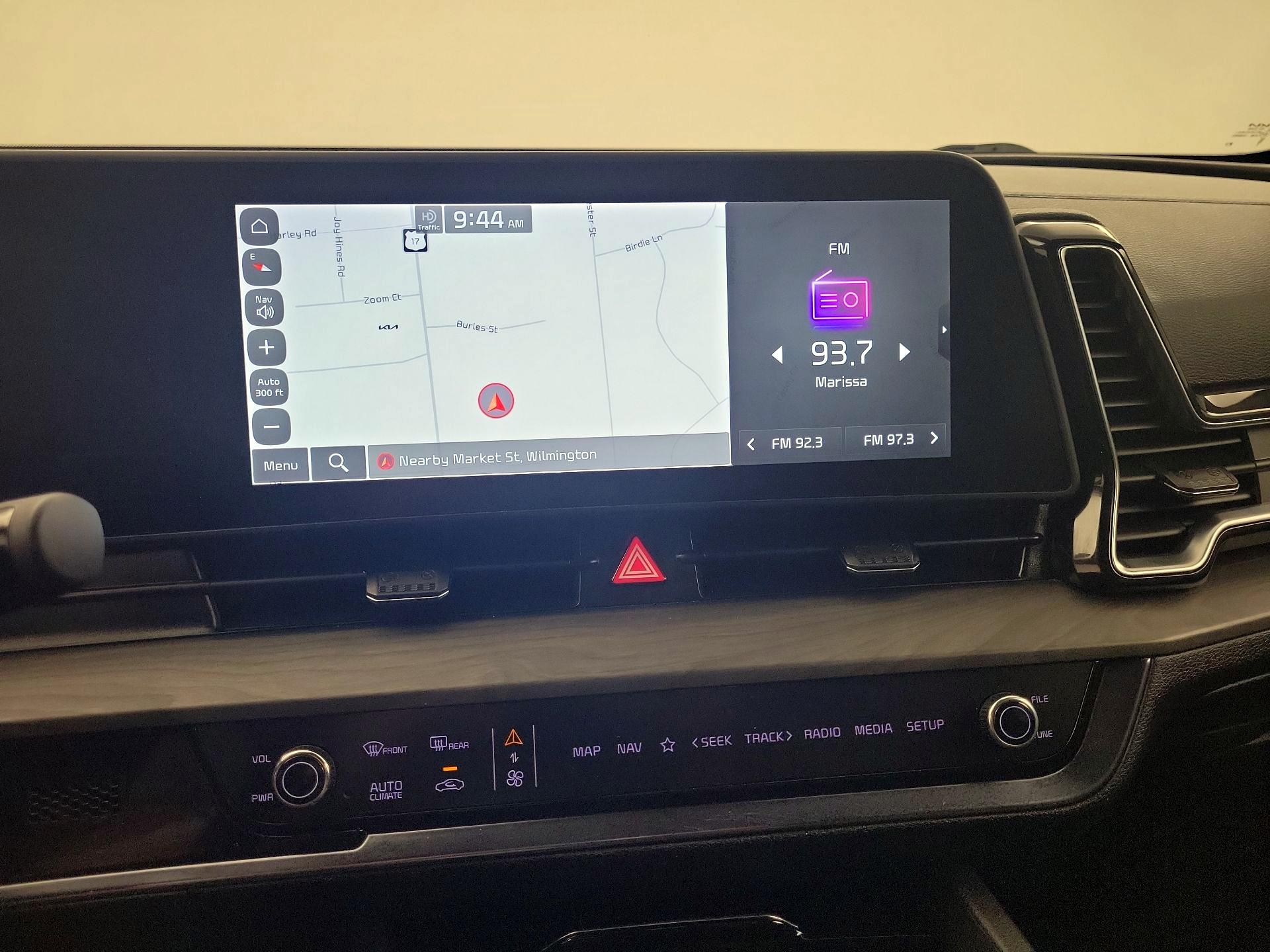 Thumbnail: 2023 Kia Sportage - 11