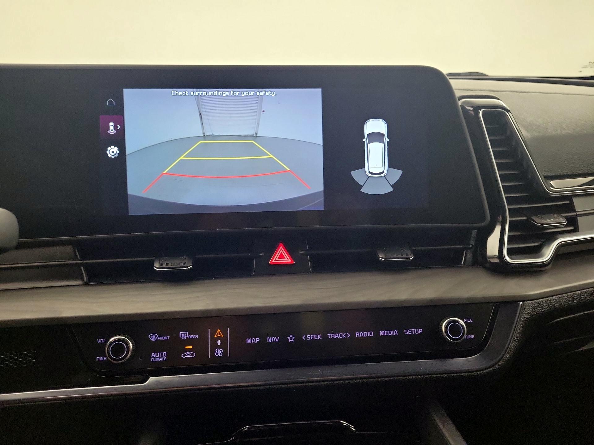 Thumbnail: 2023 Kia Sportage - 12