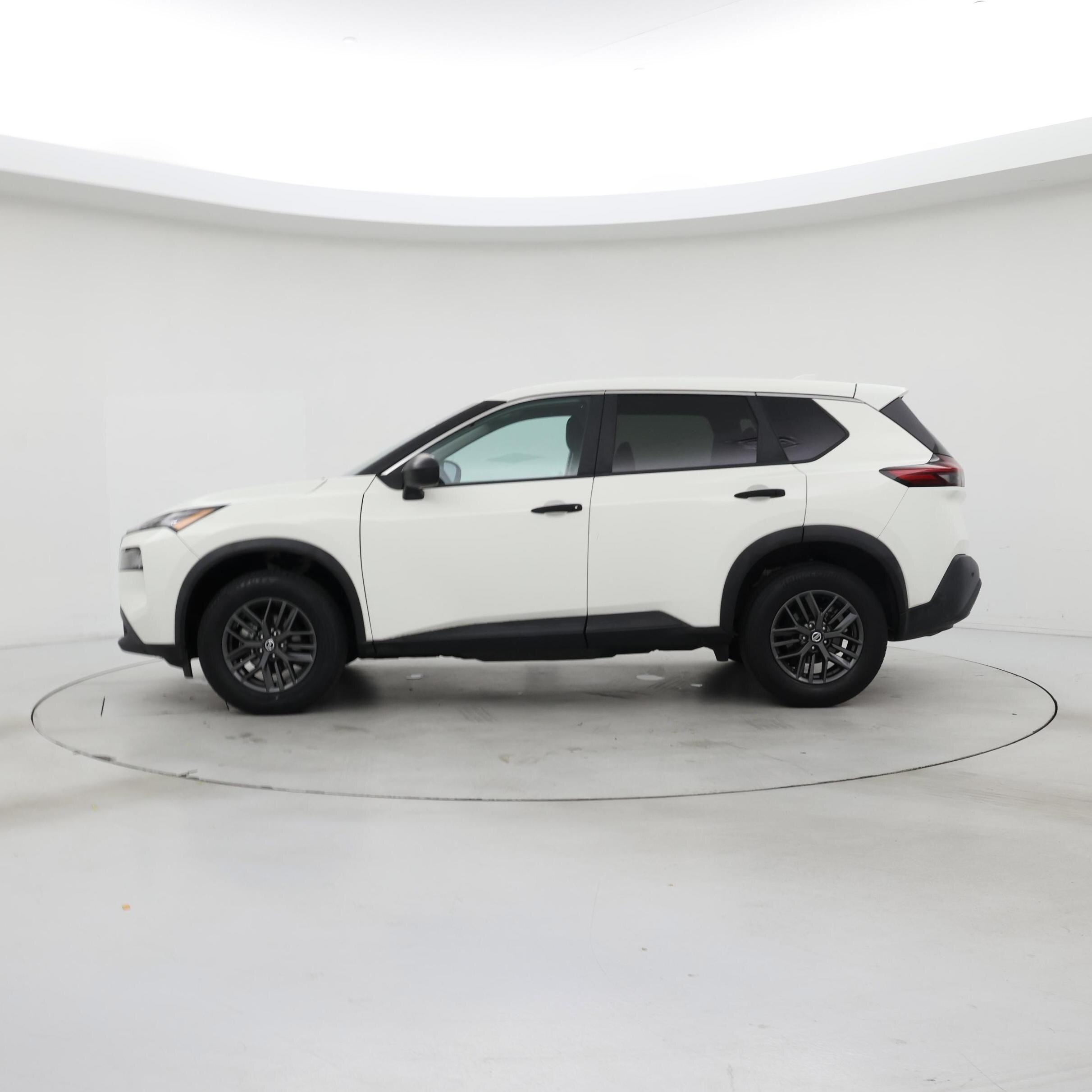 Thumbnail: 2021 Nissan Rogue - 3