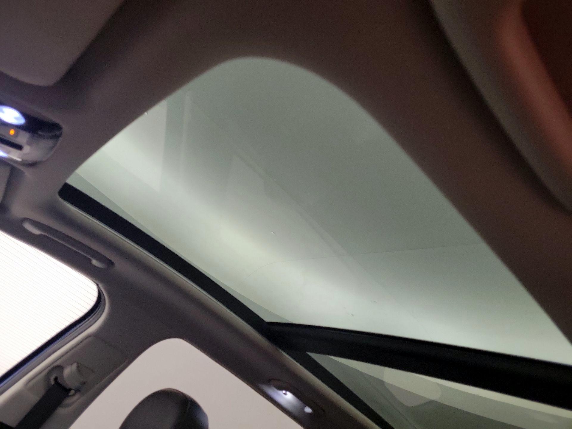 Thumbnail: 2022 Kia Sorento - 20