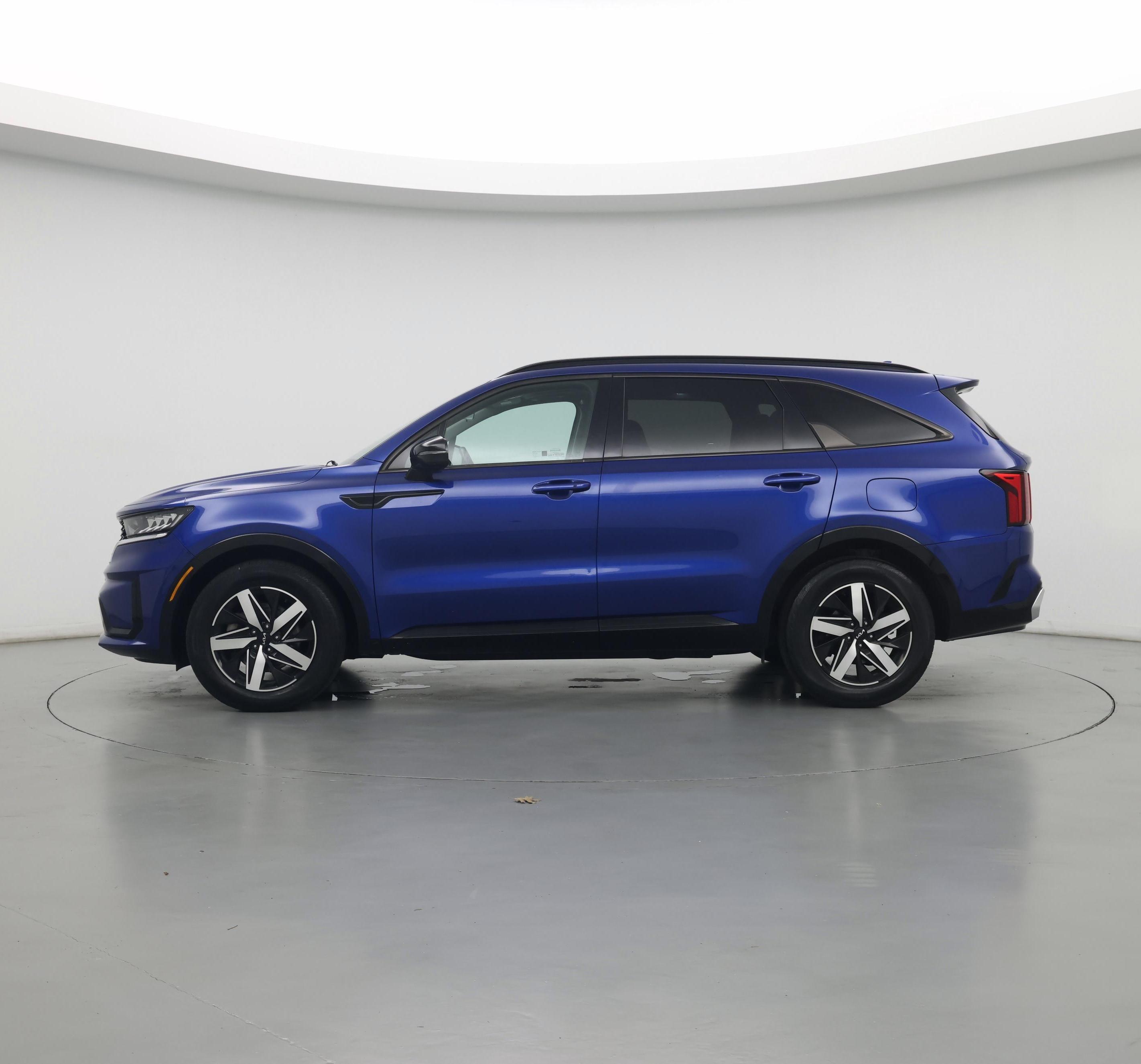 Thumbnail: 2022 Kia Sorento - 3