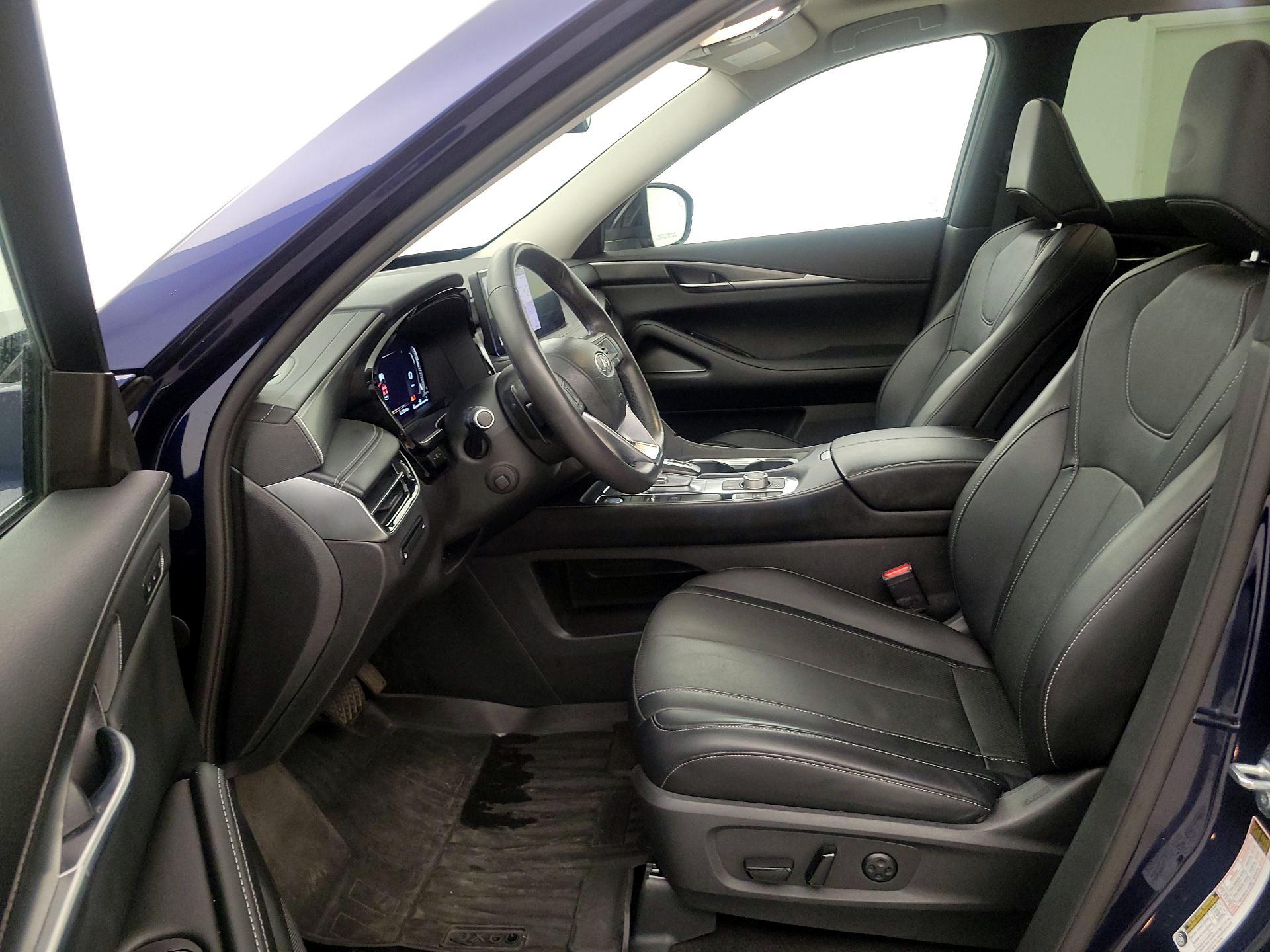Thumbnail: 2023 INFINITI QX60 - 11