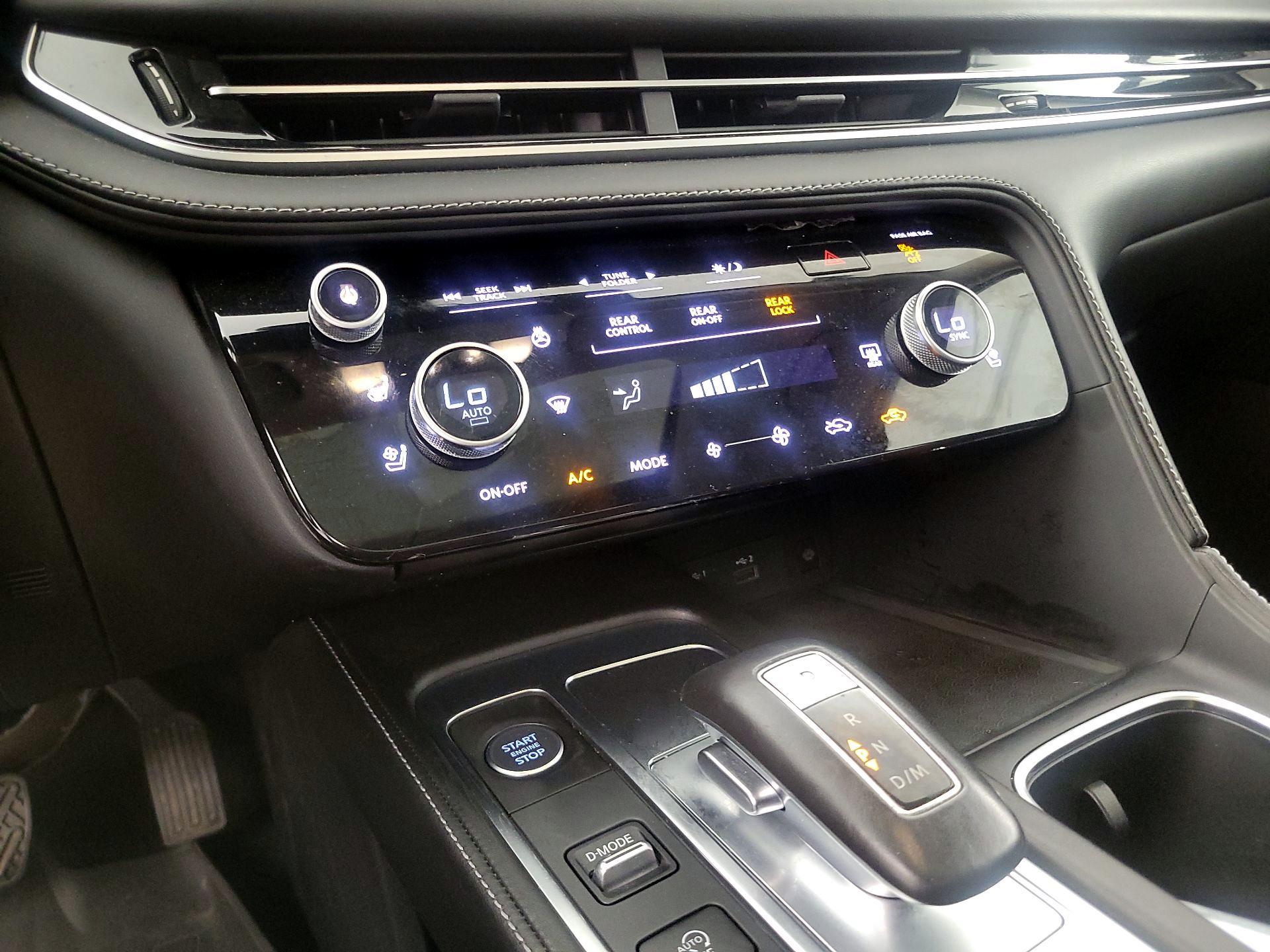 Thumbnail: 2023 INFINITI QX60 - 17