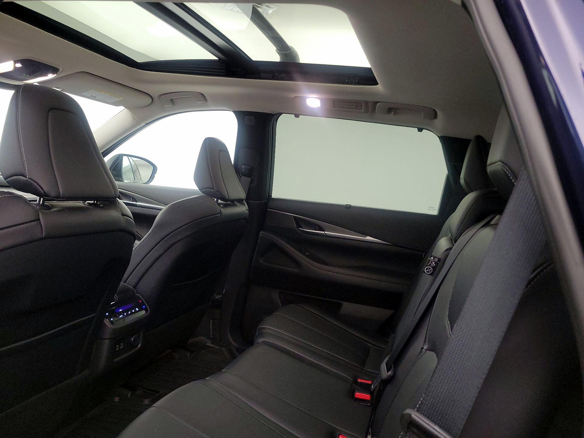 Thumbnail: 2023 INFINITI QX60 - 20