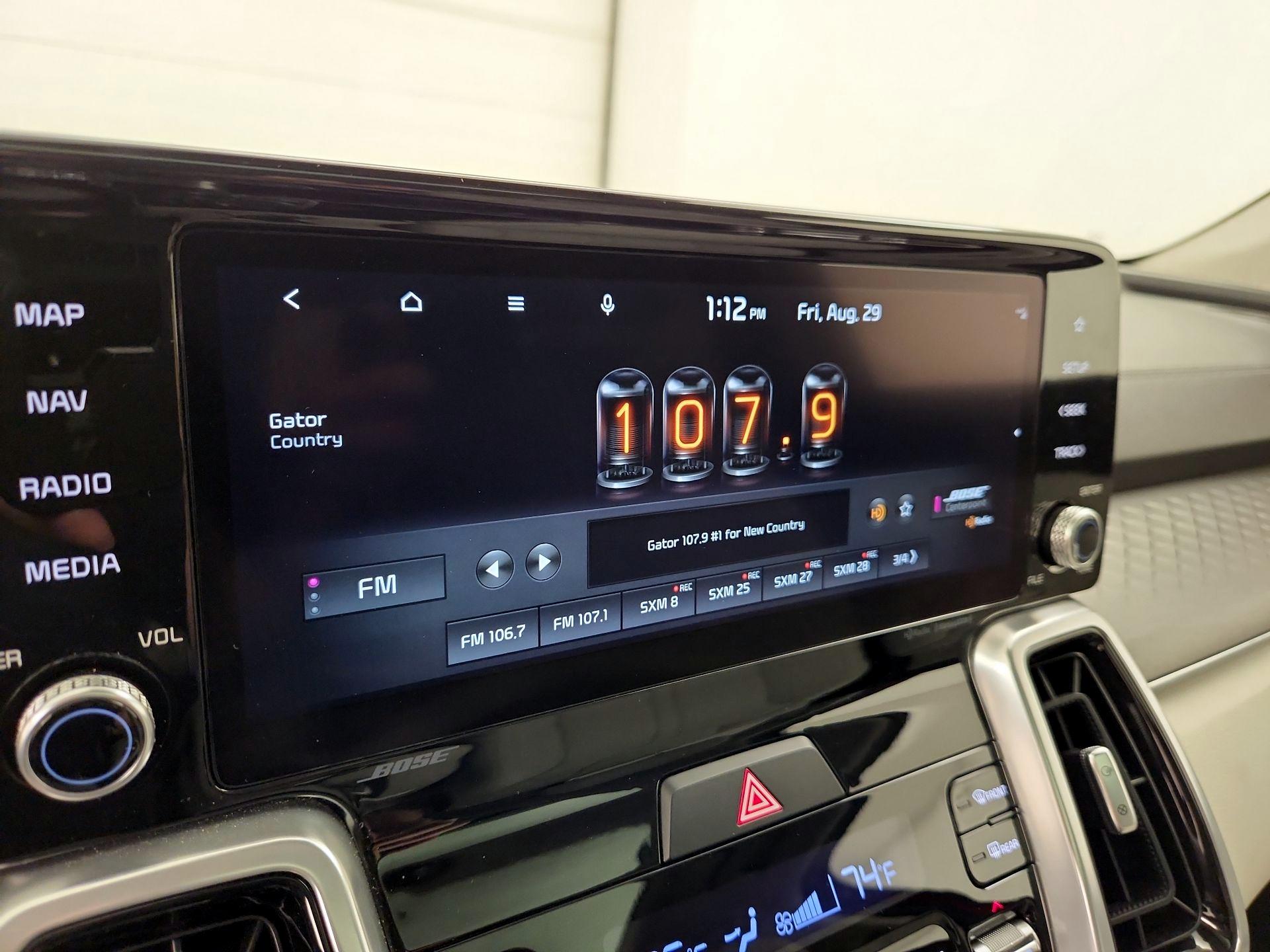 Thumbnail: 2022 Kia Sorento - 16