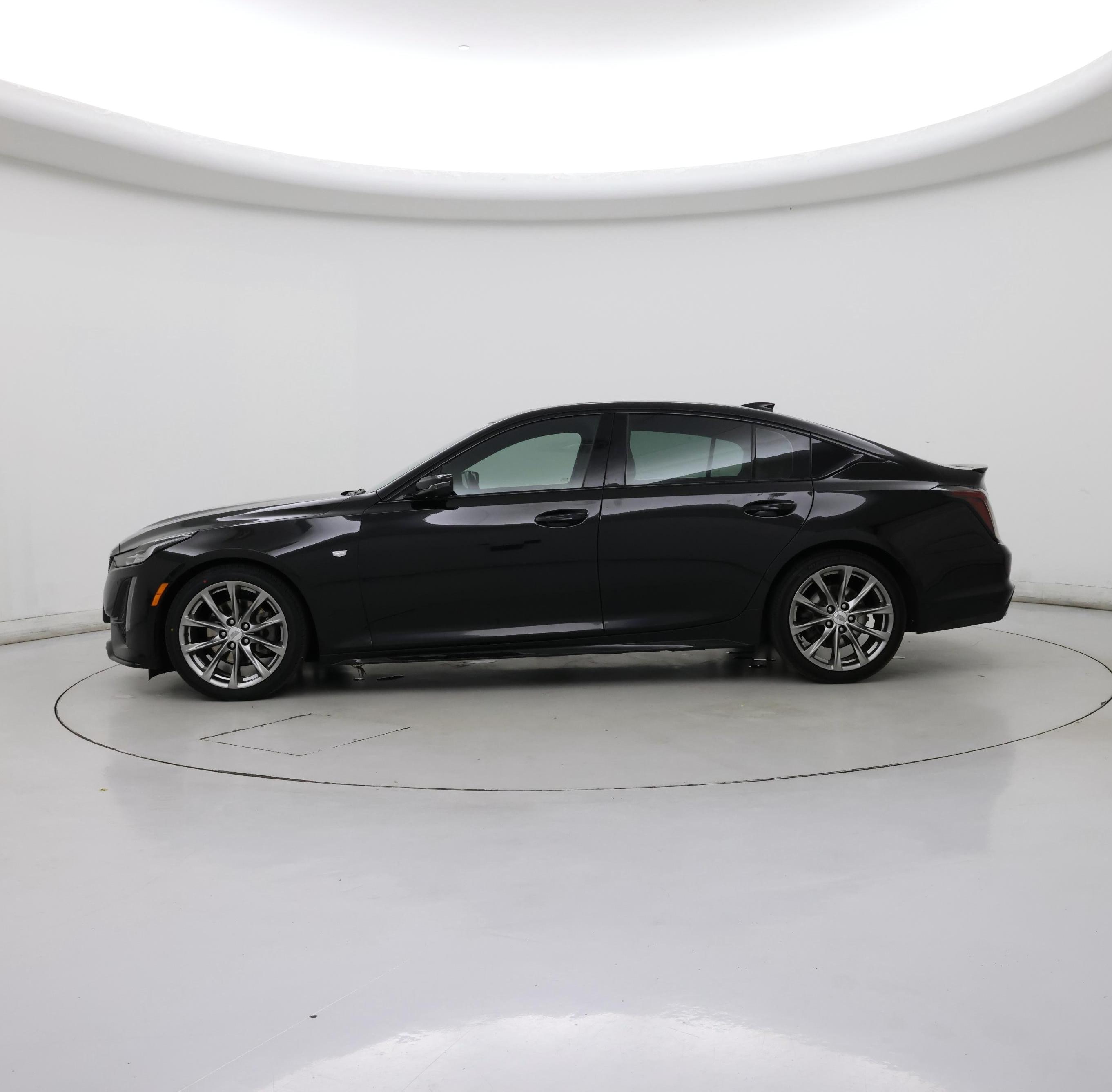 Thumbnail: 2023 Cadillac CT5 - 3