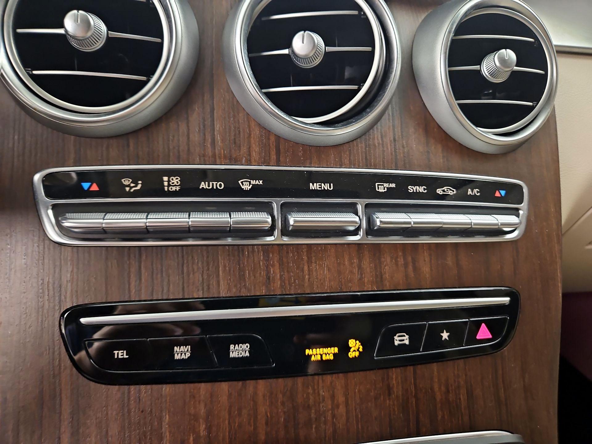 Thumbnail: 2022 Mercedes-Benz GLC - 17