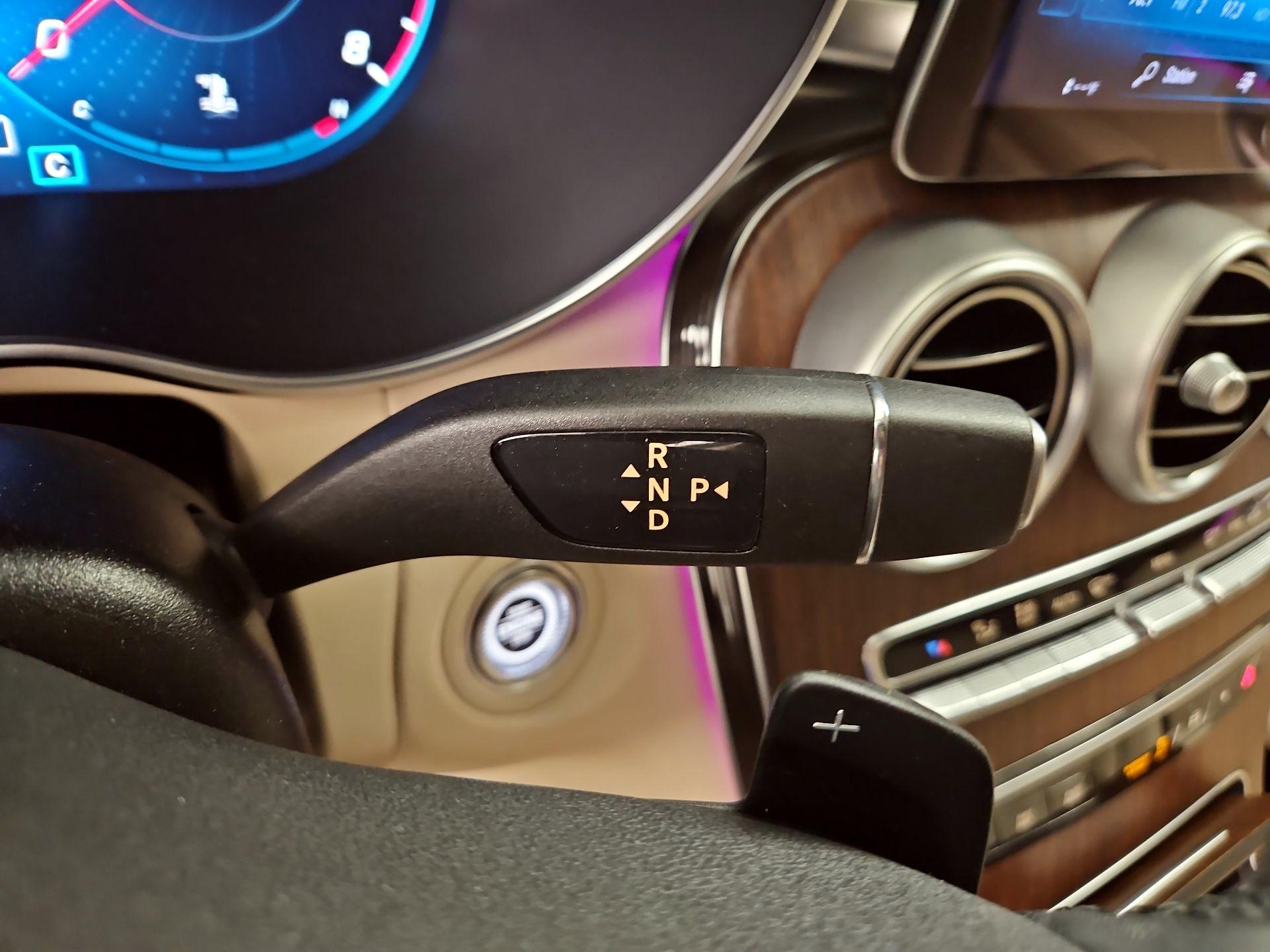 Thumbnail: 2022 Mercedes-Benz GLC - 18