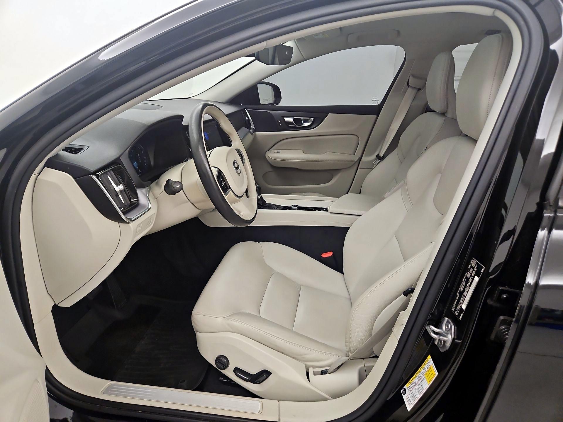 Thumbnail: 2020 Volvo S60 - 11