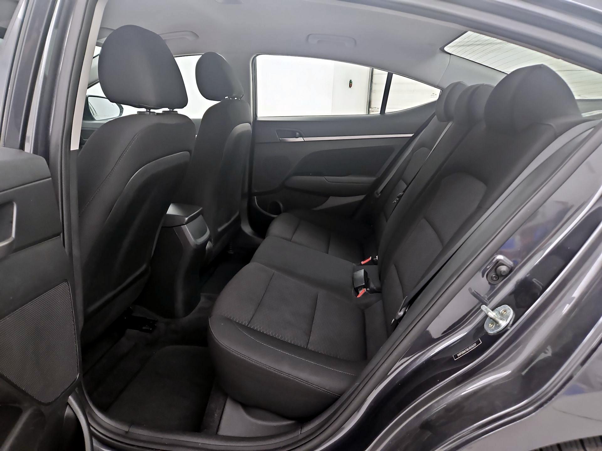 Thumbnail: 2020 Hyundai Elantra - 19
