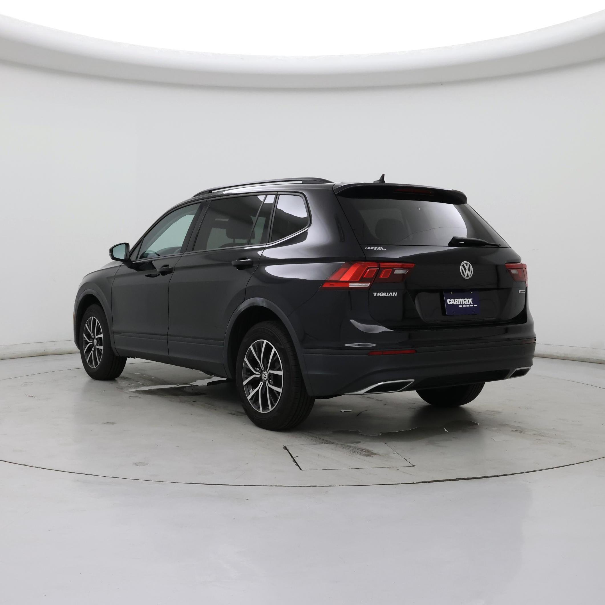 Thumbnail: 2021 Volkswagen Tiguan - 2